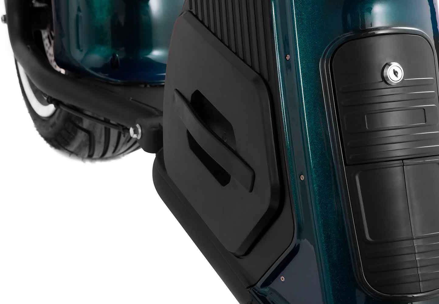 SXT Scooters E-Motorroller »SXT Grizzy«, bis zu 70 km Reichweite, mit Straßenzulassung und integr. Alarmanlage