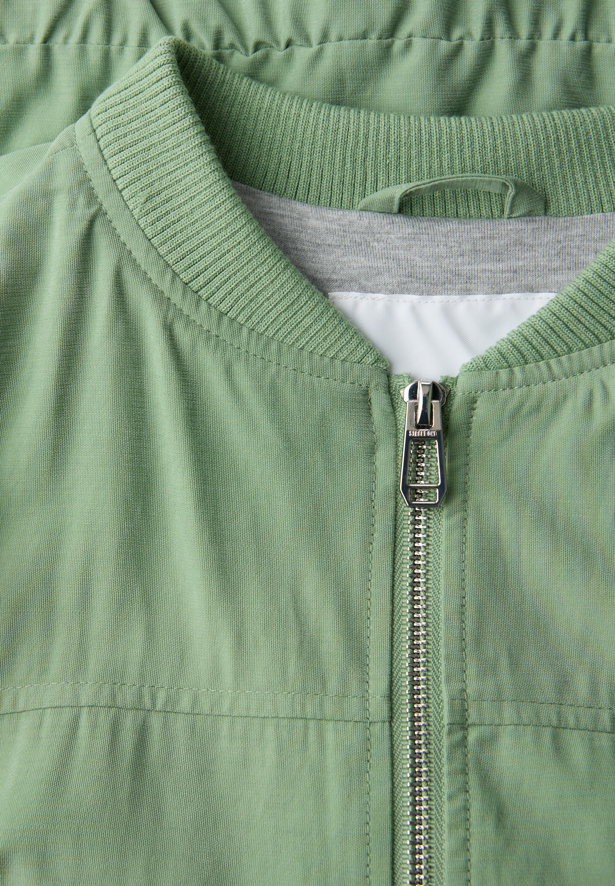 STREET ONE Blouson ohne Kapuze mit Rundhalsausschnitt