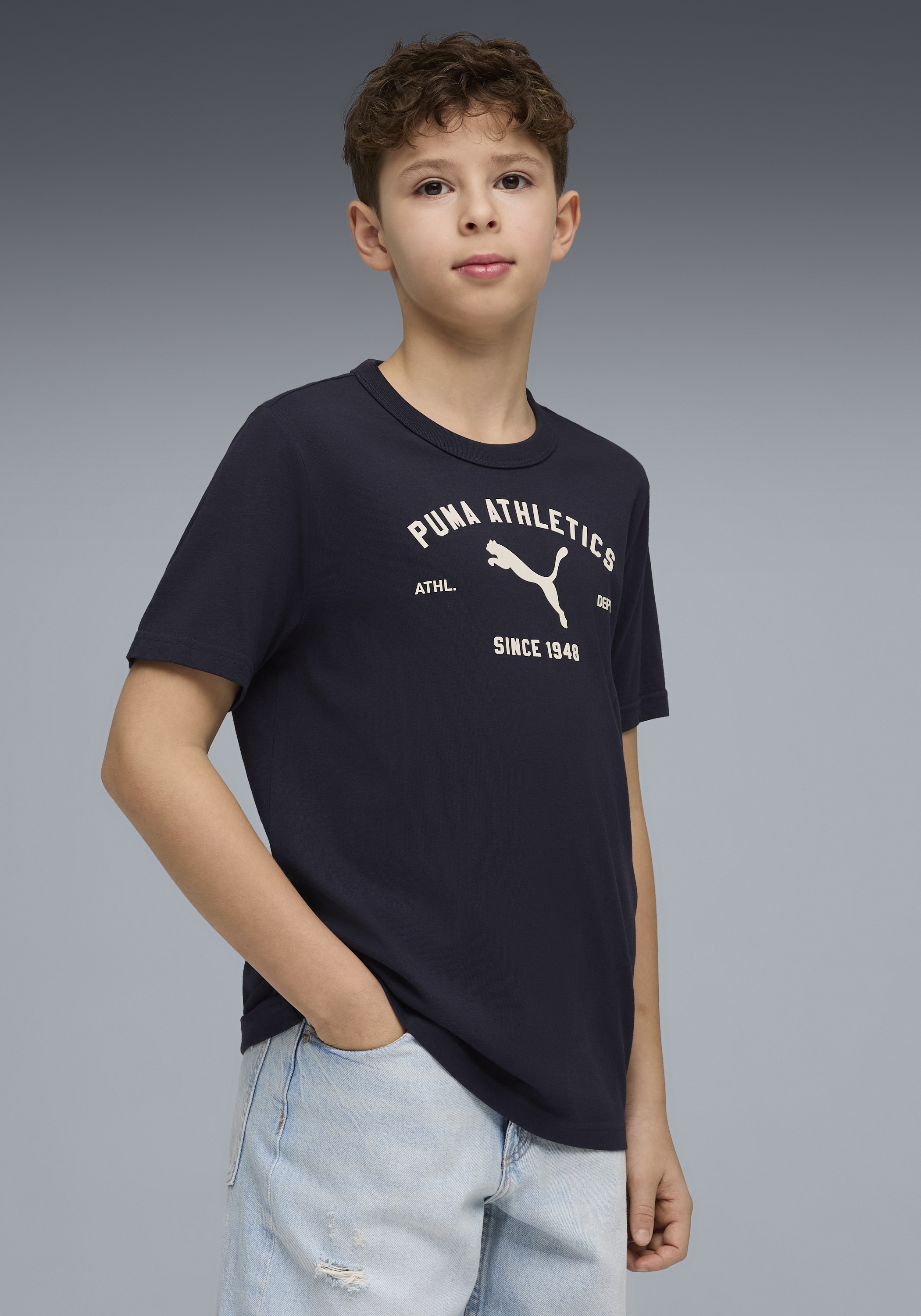 PUMA T-Shirt "CLASS GRAPHIC TEE B" Regular Fit, Kurzarm, Rundhalsausschnitt, für Jugendliche