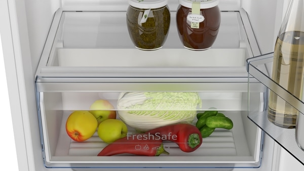 NEFF Einbaukühlschrank »KI1411SE0«, Fresh Safe: Schublade für flexible Lagerung von Obst & Gemüse