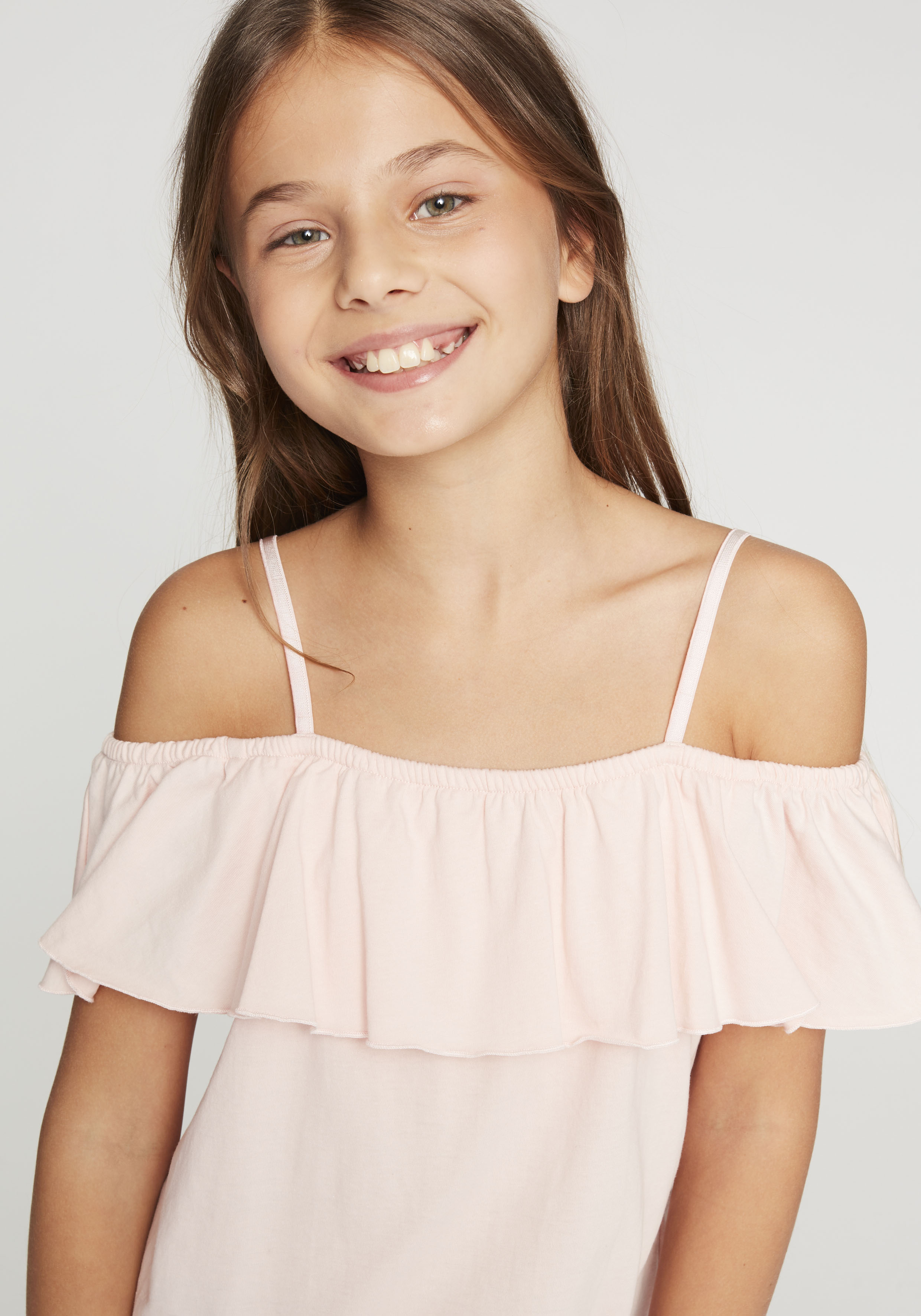 Thumbnail - KIDSWORLD T-Shirt "Volant-Shirt" Kurzarm, weite Passform, Carmenausschnitt, aus Jerseystoff