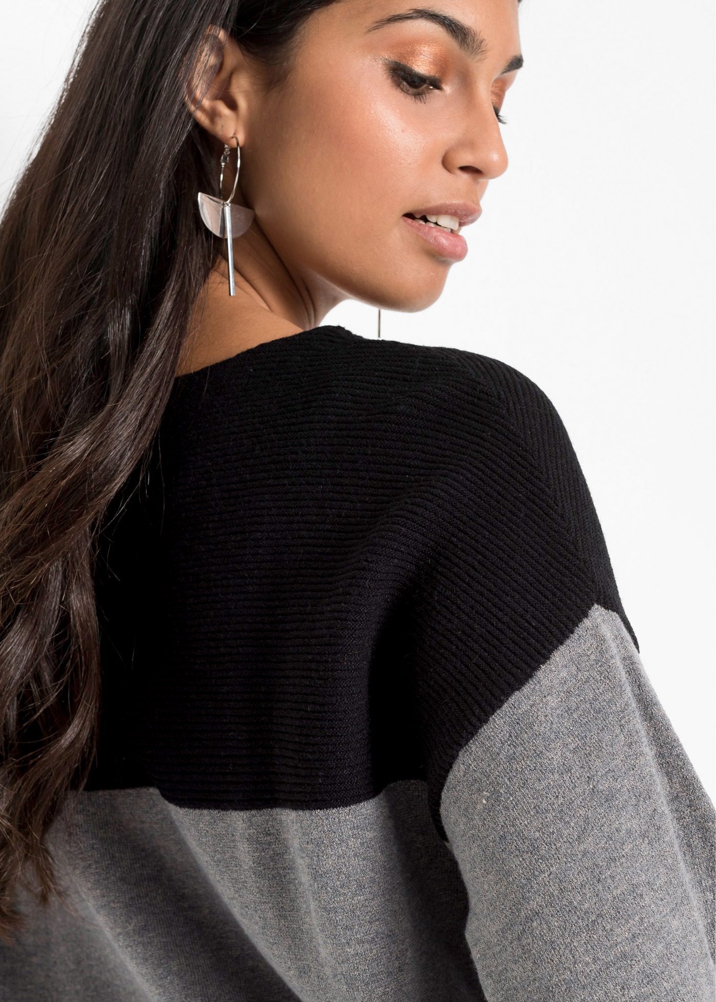 bonprix Strickpullover »Oversize-Pullover« aus Viskose, Polyamid und Polyester, mit U-Boot-Ausschnitt