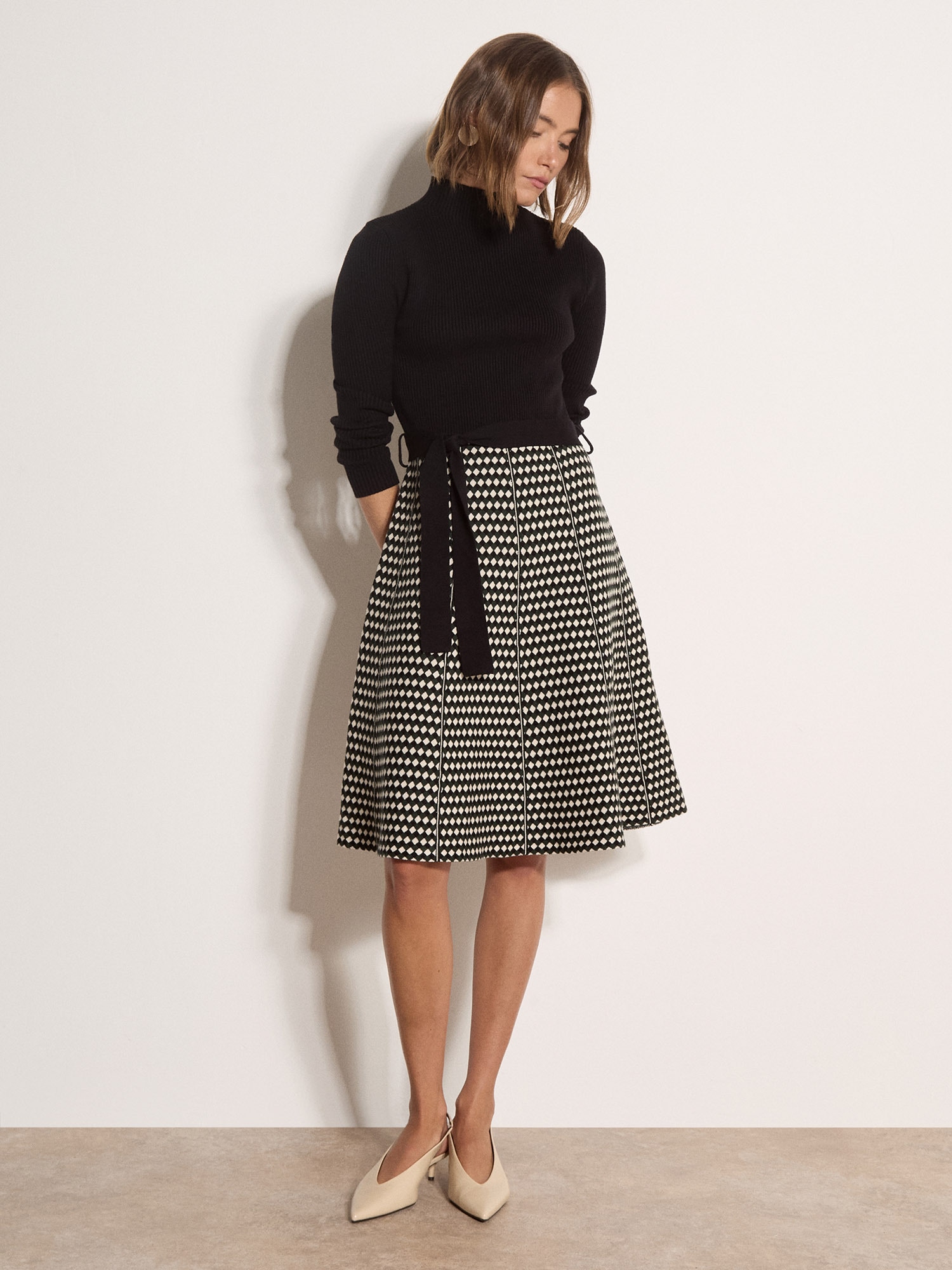 Apricot Midikleid »Skaterkleid« mit  Bindegürtel, 2 Stk. tlg. mit Rautenmuster