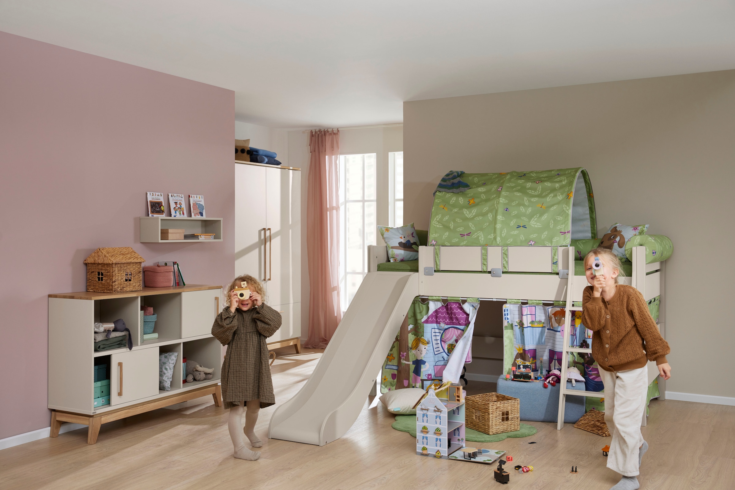 PAIDI Sideboard »STIENE in Beige oder Grau, 6 Fächer und 2 Schiebetüren mit Soft-Close« B/H/T ca. 124/91/40cm,  stabiles Regal mit Massivholz, Standregal, geprüfte Qualität