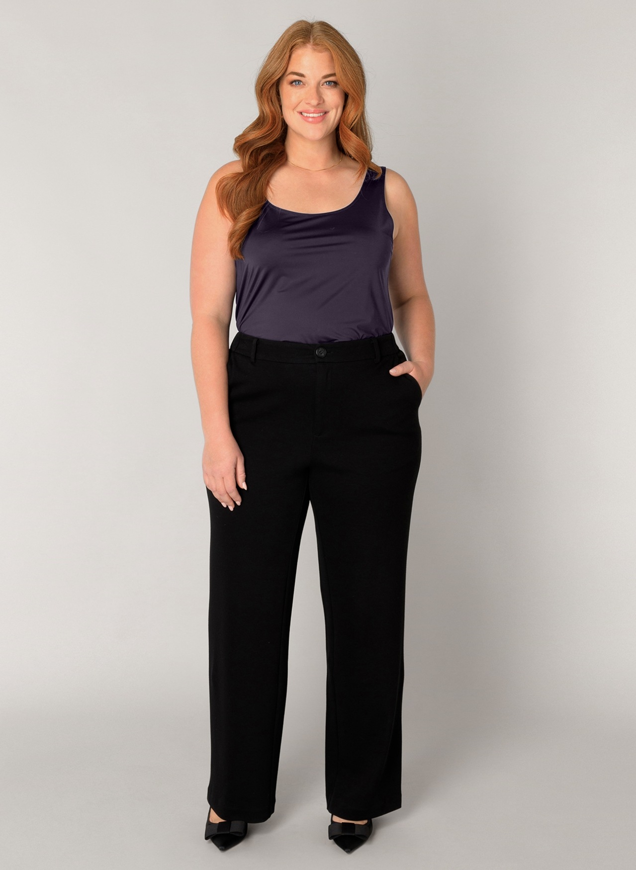 Thumbnail - Base Level Curvy Stoffhose "Yorinthe" mit elastischem Bund und Stretch