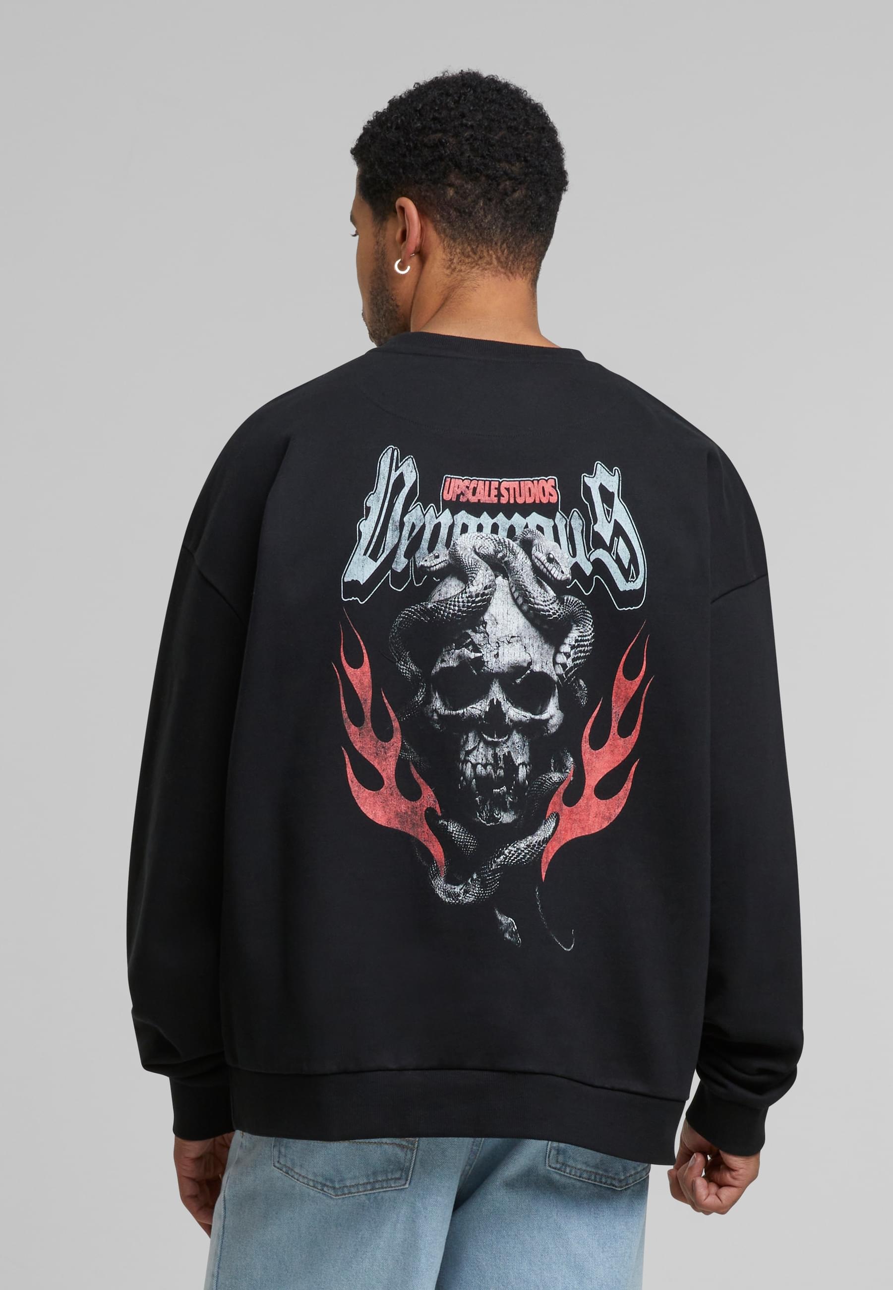 Upscale by Mister Tee Rundhalspullover »Upscale by Mister Tee Only Members Oversize Crewneck«, (1 tlg.)