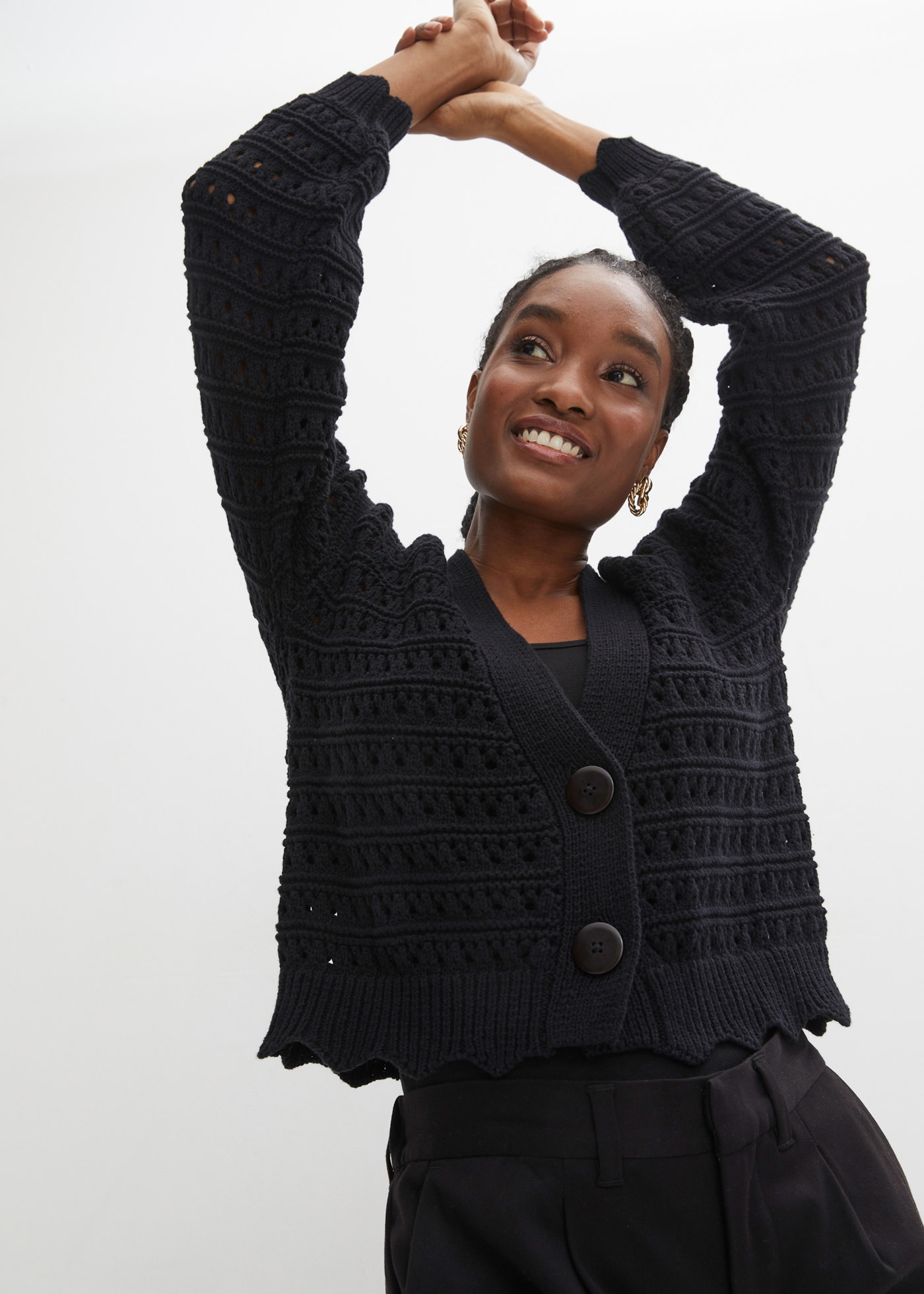 bonprix Ajourstrickjacke Oversize-Passform, mit Lochstrickmuster, im Casual Stil