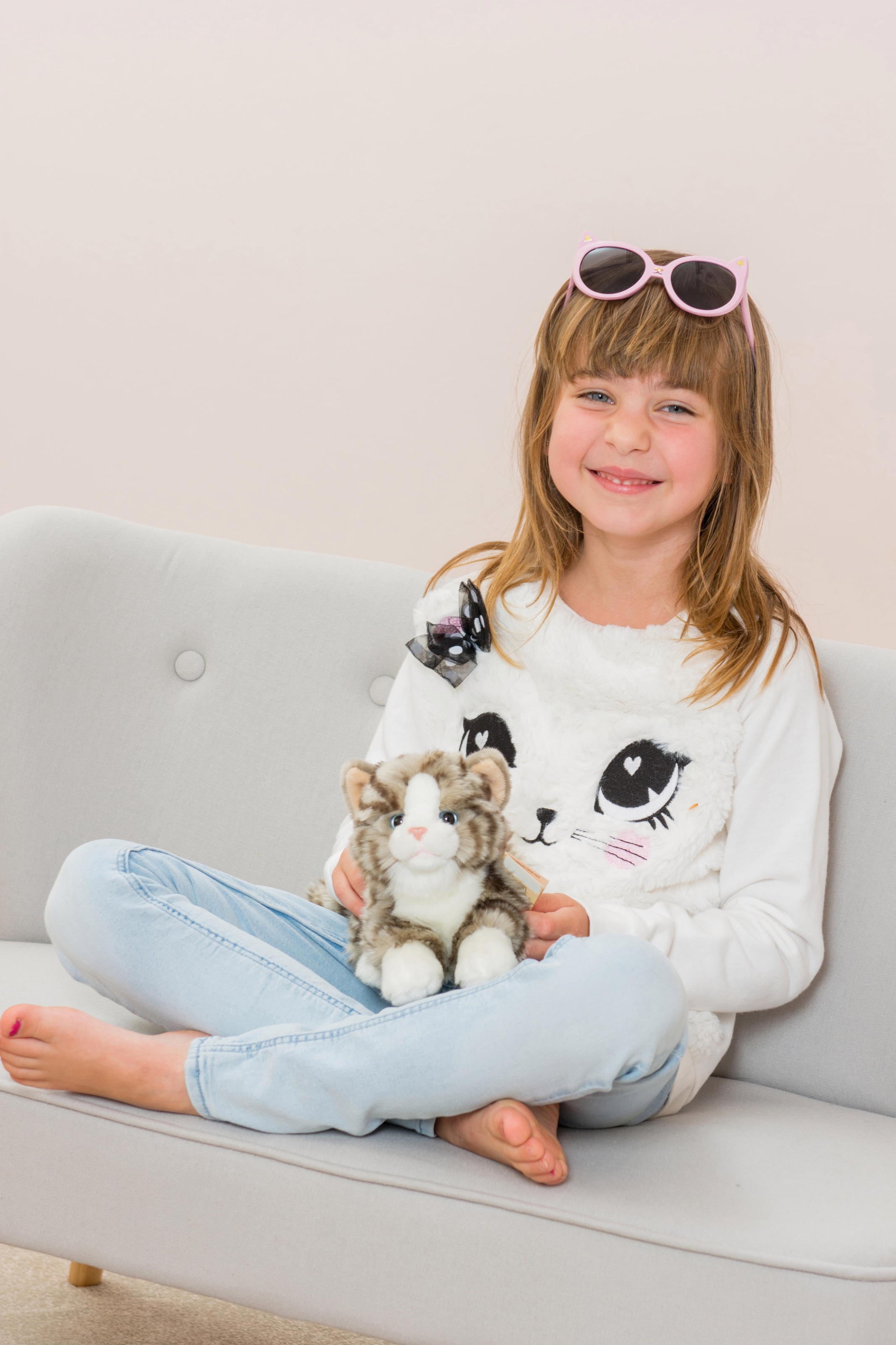 Teddy Hermann® Kuscheltier »Katze liegend, 20 cm«, zum Teil aus recyceltem Material