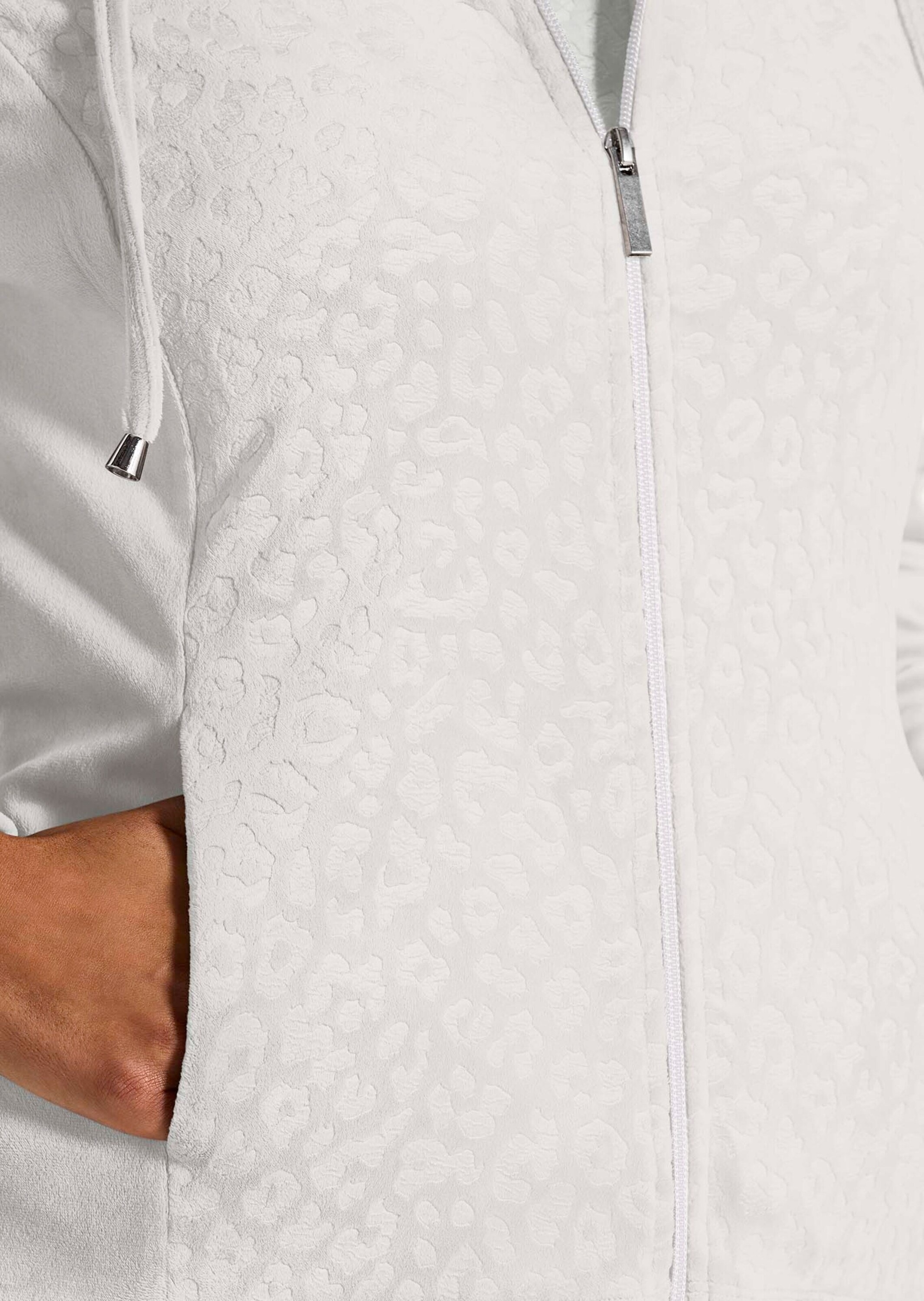 MADELEINE Kurzjacke »Sweatjacke Flauschige Nickijacke mit Reißverschluss«