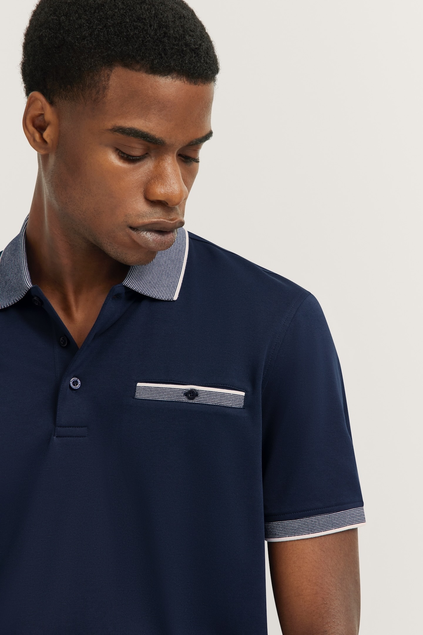 bugatti Poloshirt, mit dezenten Kontraststreifen