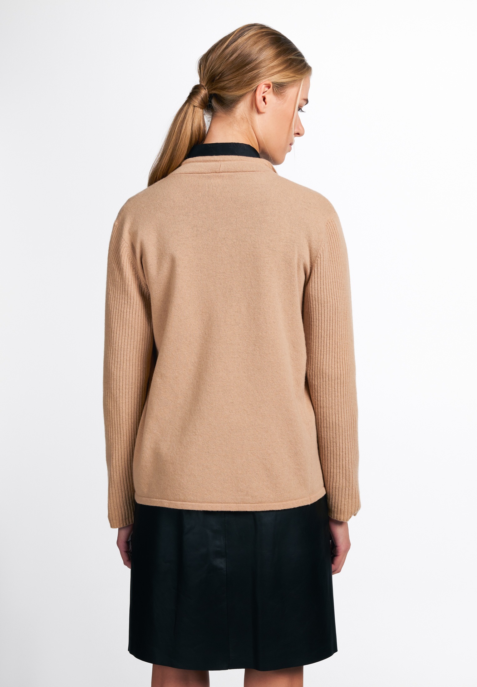 Eterna Cardigan