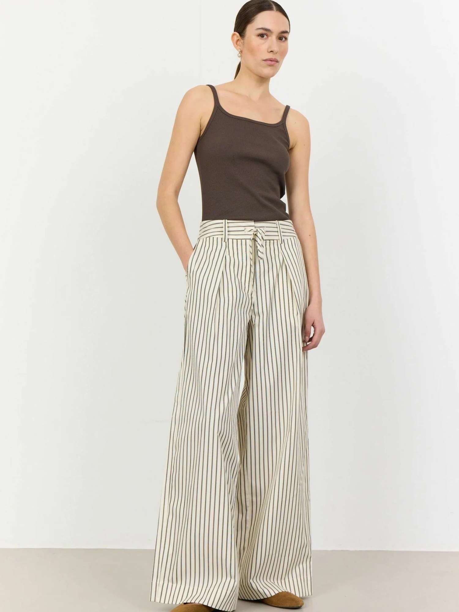 Levete Room Chinohose »Levete Room Trousers LR-LUCILLA 1«