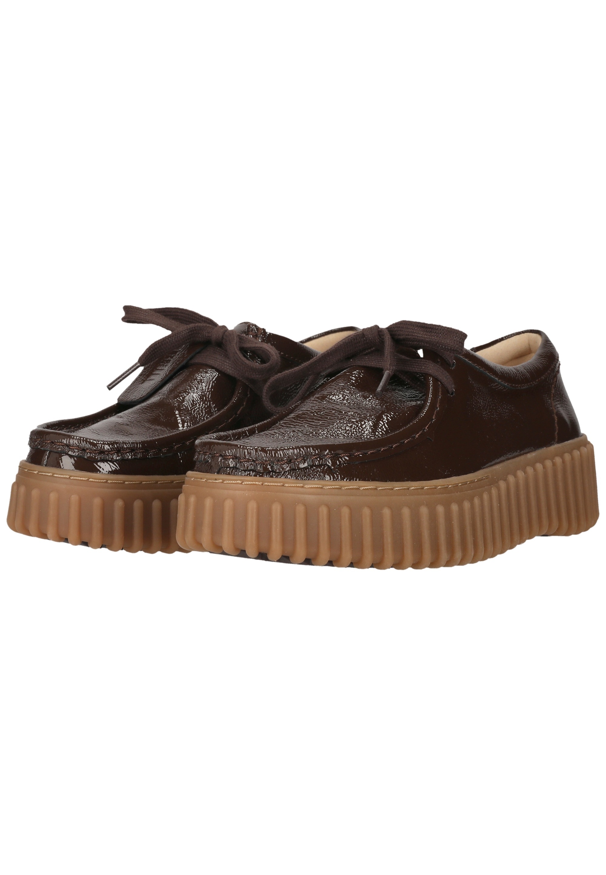 Clarks Schnürschuh »Torhill Bee«  mit stromlinienförmigem Schnürdesign