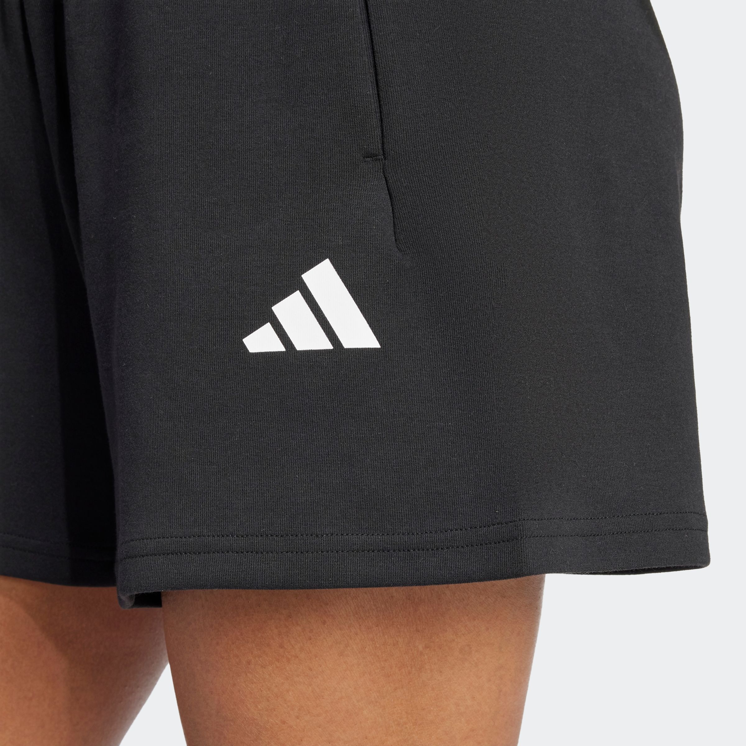 adidas Sportswear Shorts »W FI SL SHO«, (1 tlg.)