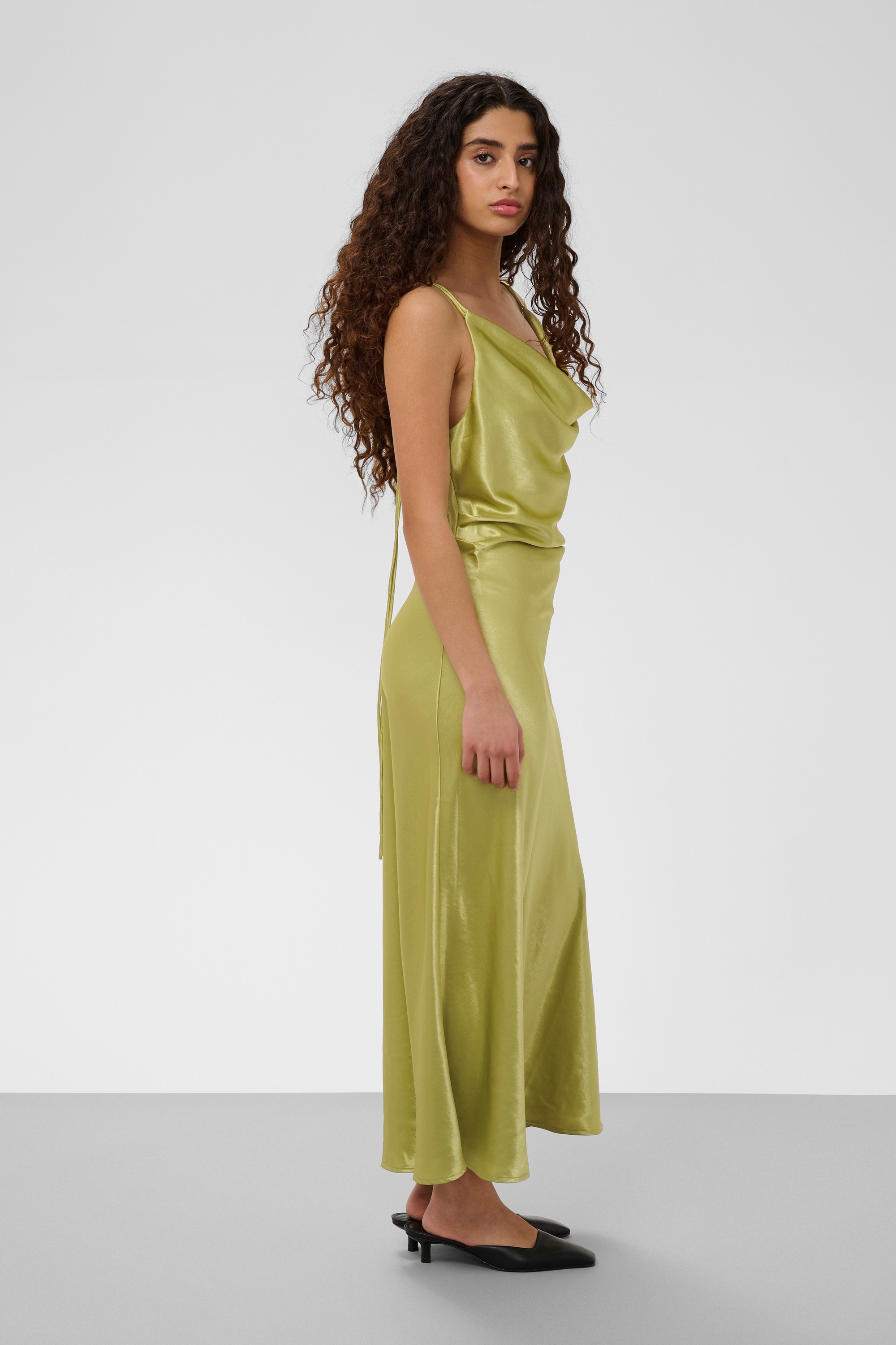 SOAKED IN LUXURY Midikleid »Damen Kleid SLKavalla«