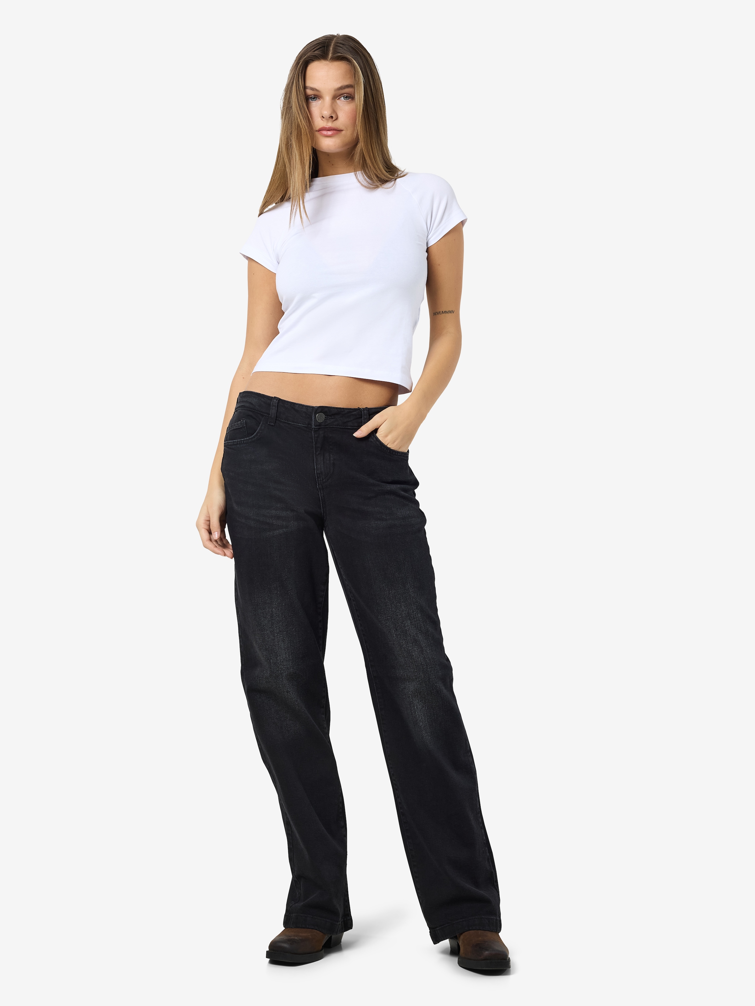 Noisy may Low-rise-Jeans »NMNILA LW WIDE JEANS AZ423BL NOOS«