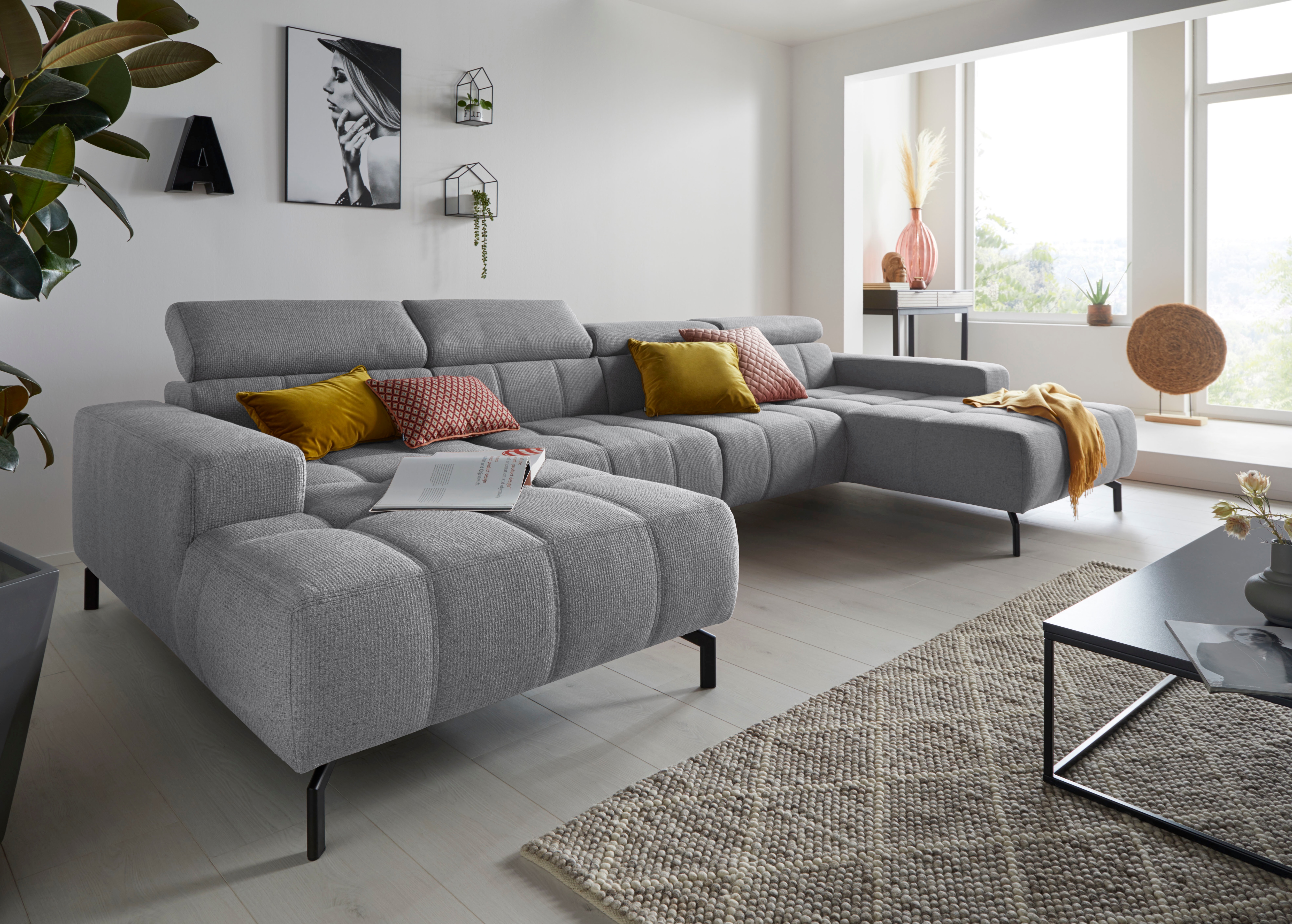 DOMO collection Wohnlandschaft "Cunelli tolle Sitznähte als Designelement, fester Sitzkomfort, U-Form" whlw. verstellbare Kopfteile, passend für gängige Saugroboter