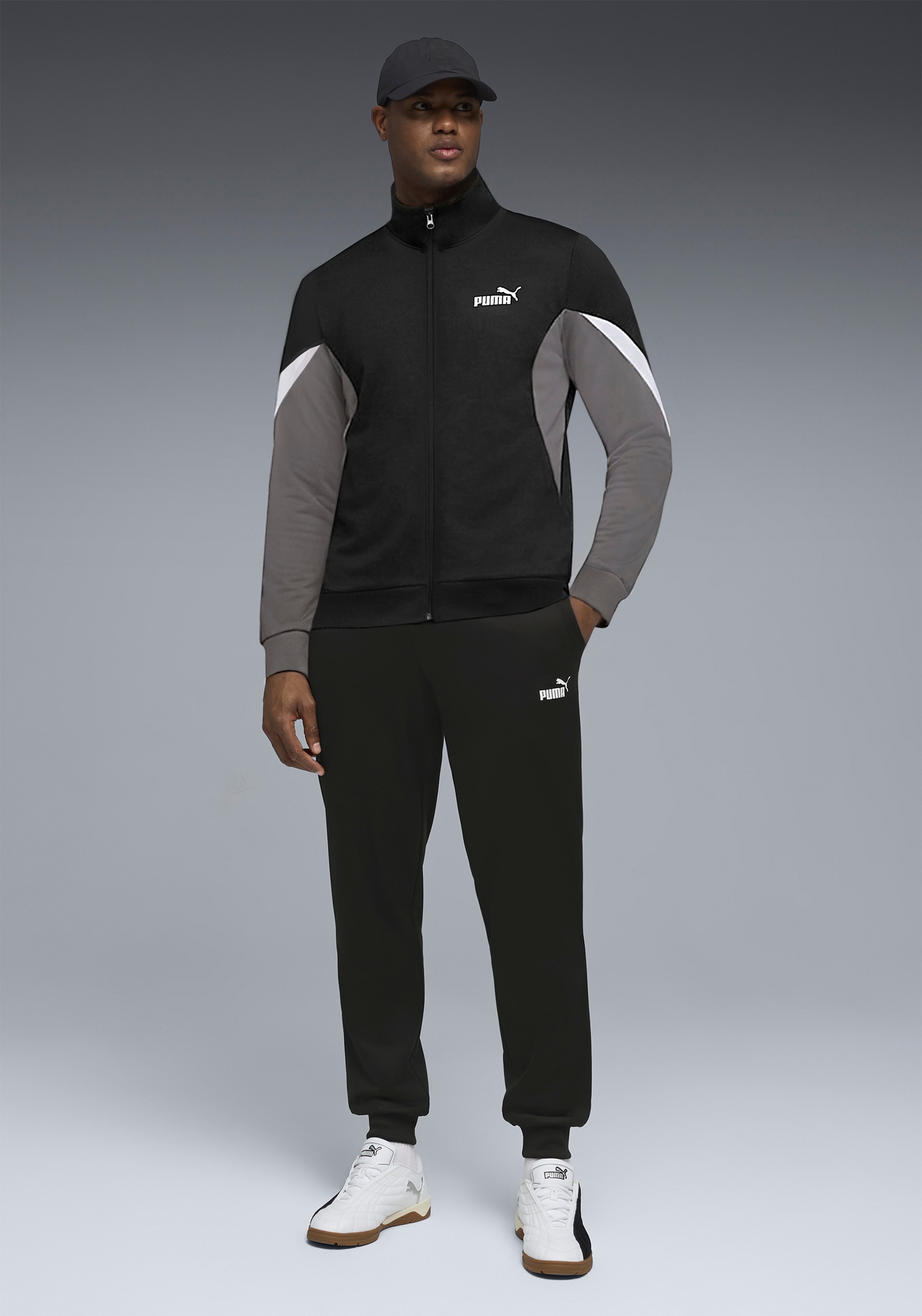 PUMA Trainingsanzug "ESS BLOCK POLY SUIT" 2 ohne Kapuze, Regular Fit, pfleg günstig online kaufen