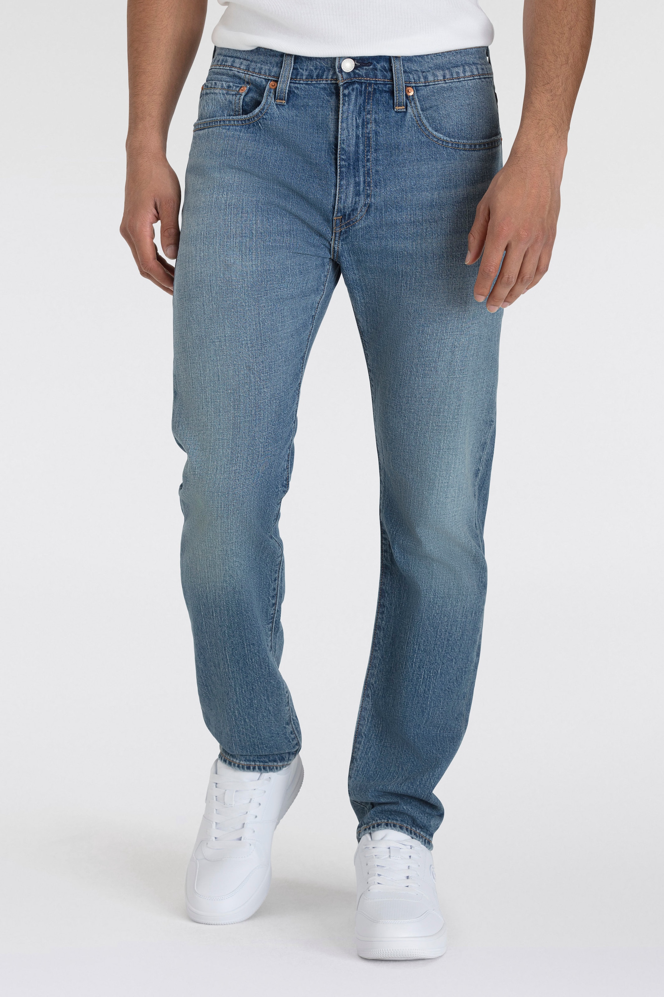 Levis "502 TAPER" in elegantem, modernem Stil günstig online kaufen