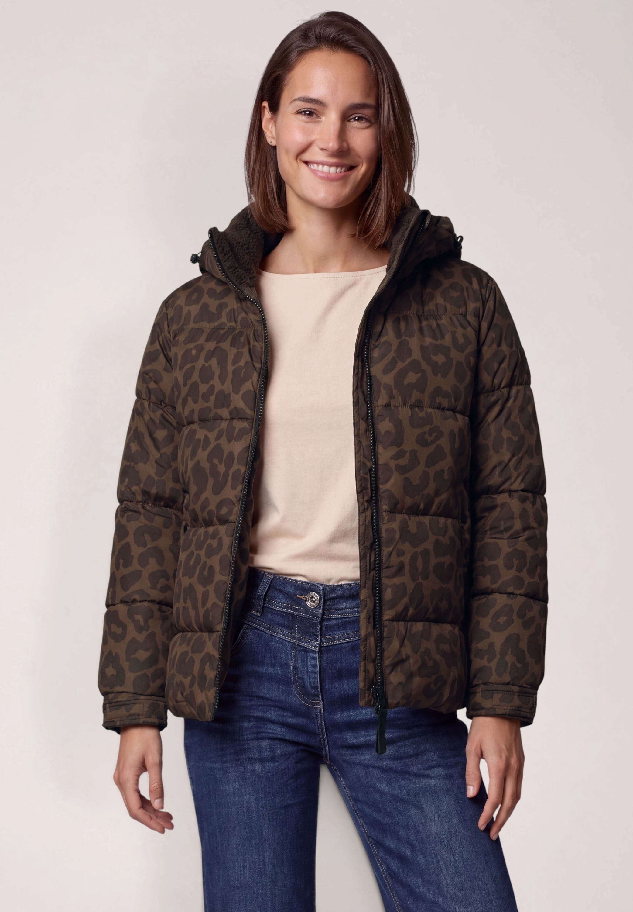 Cecil Steppjacke mit Kapuze mit moderner Steppung