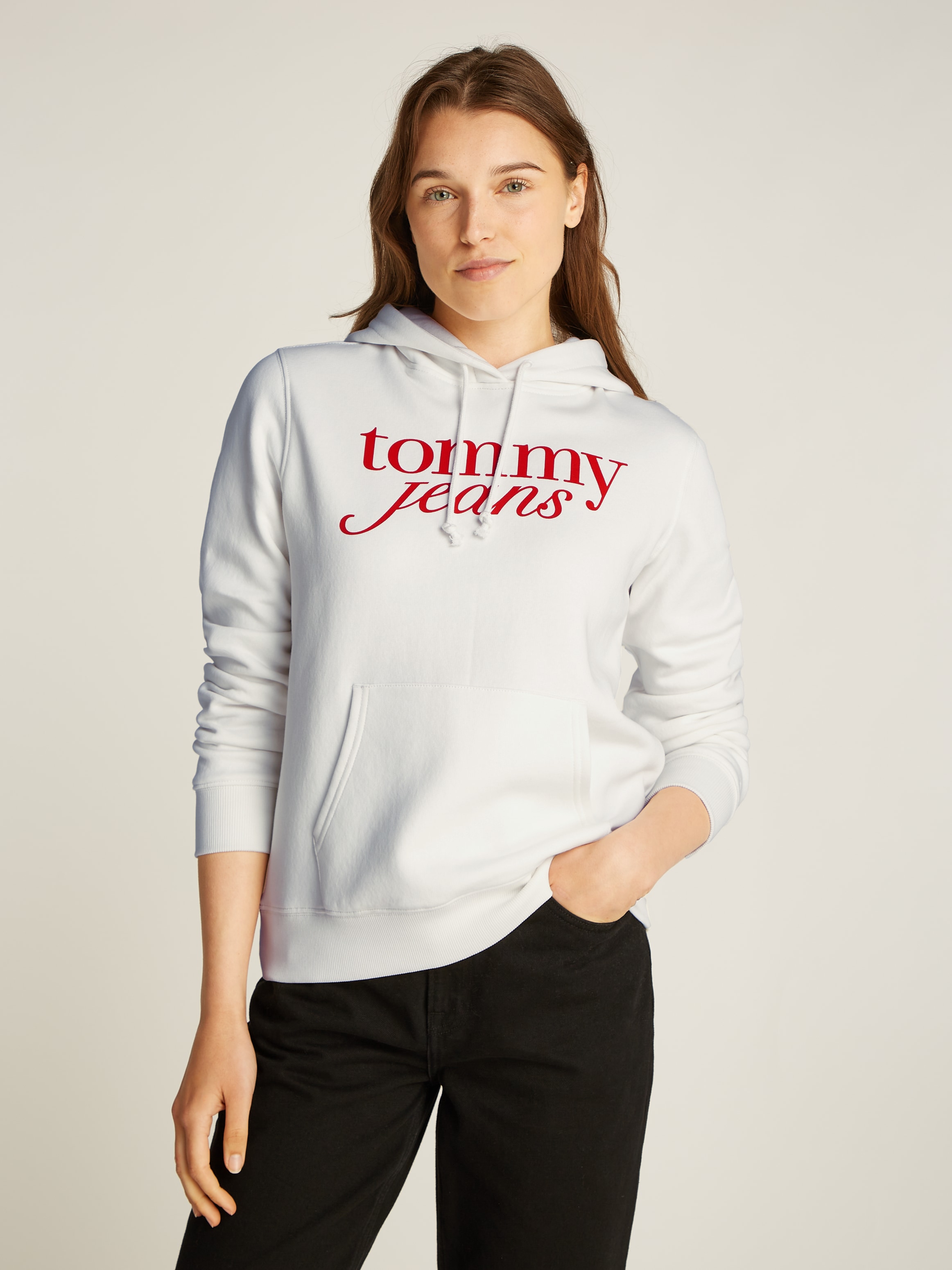 Tommy Jeans Curve Kapuzensweatshirt »TJW REG ESS LOGO HOODIE EXT«, in Großen Größen, Kapuze, Logo-Flag