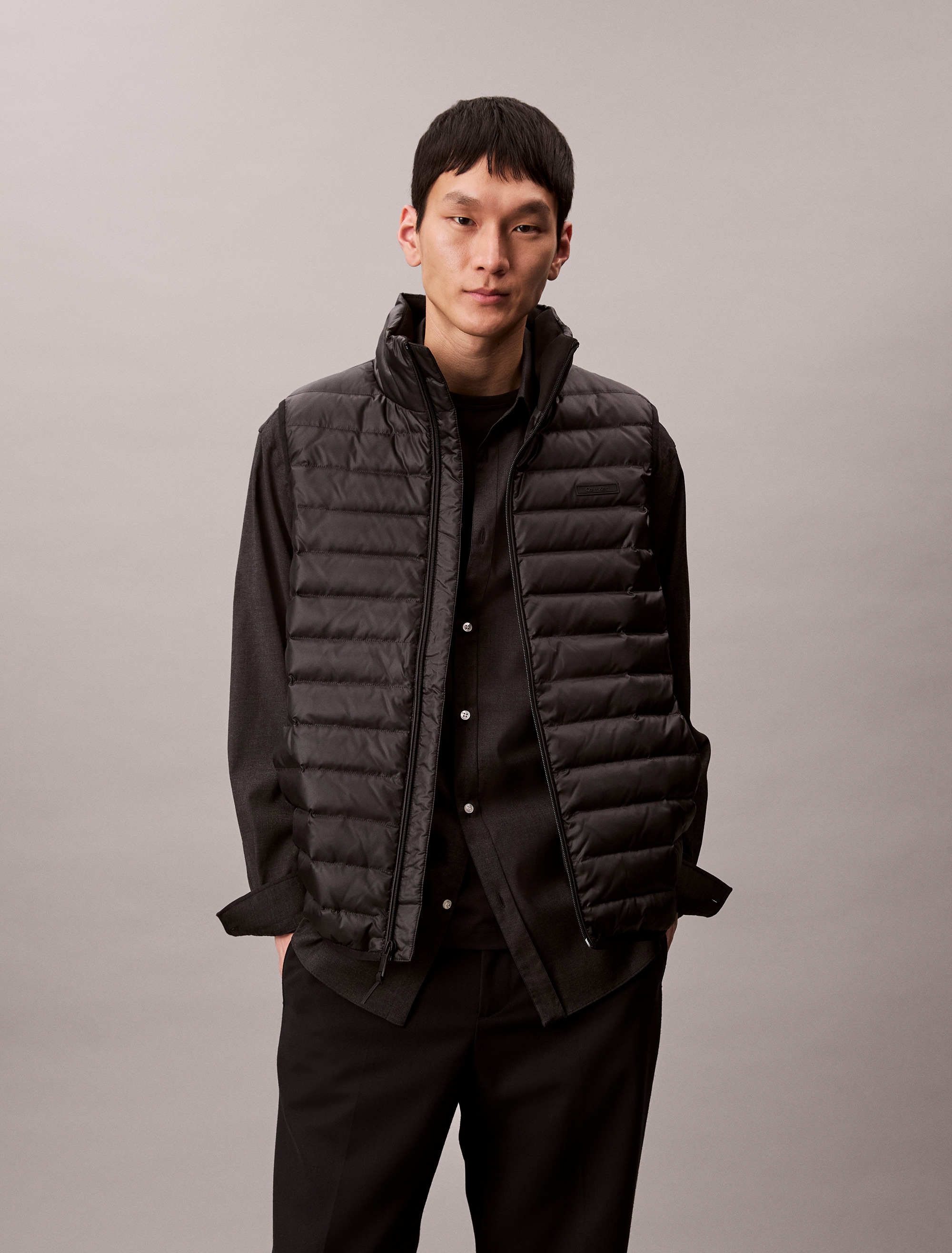 Calvin Klein Steppweste "SLVLSS LT WT NYLON PUFFER VEST", Mit Rundhalsaussc günstig online kaufen
