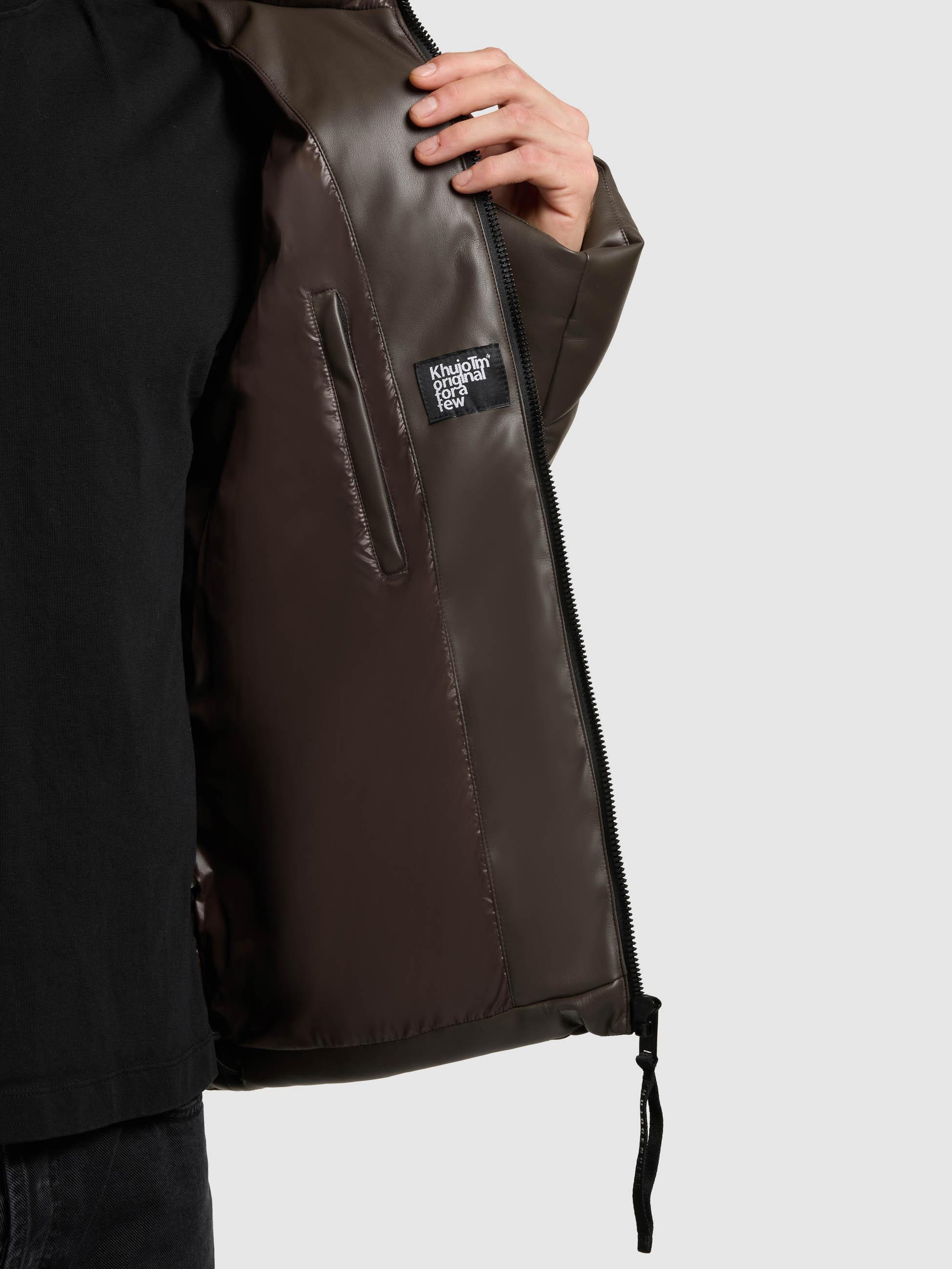 khujo Steppjacke »Alst« mit Kapuze Warme Herren Outdoorjacke mit Rucksackträgern innen