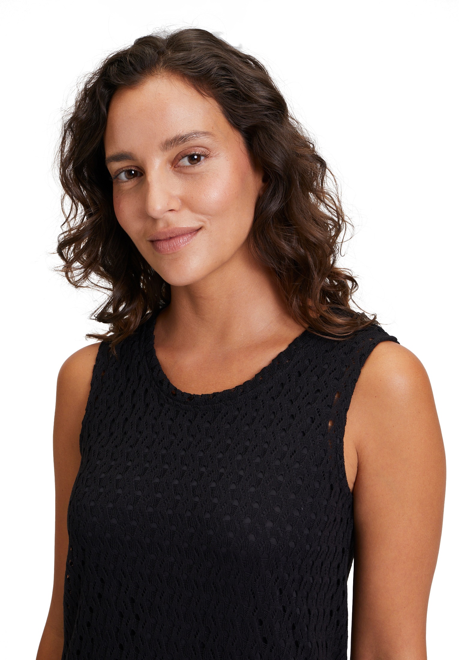 Betty&Co Sommerkleid »Betty & Co Damen Sommerkleid mit Lochmuster«, Struktur