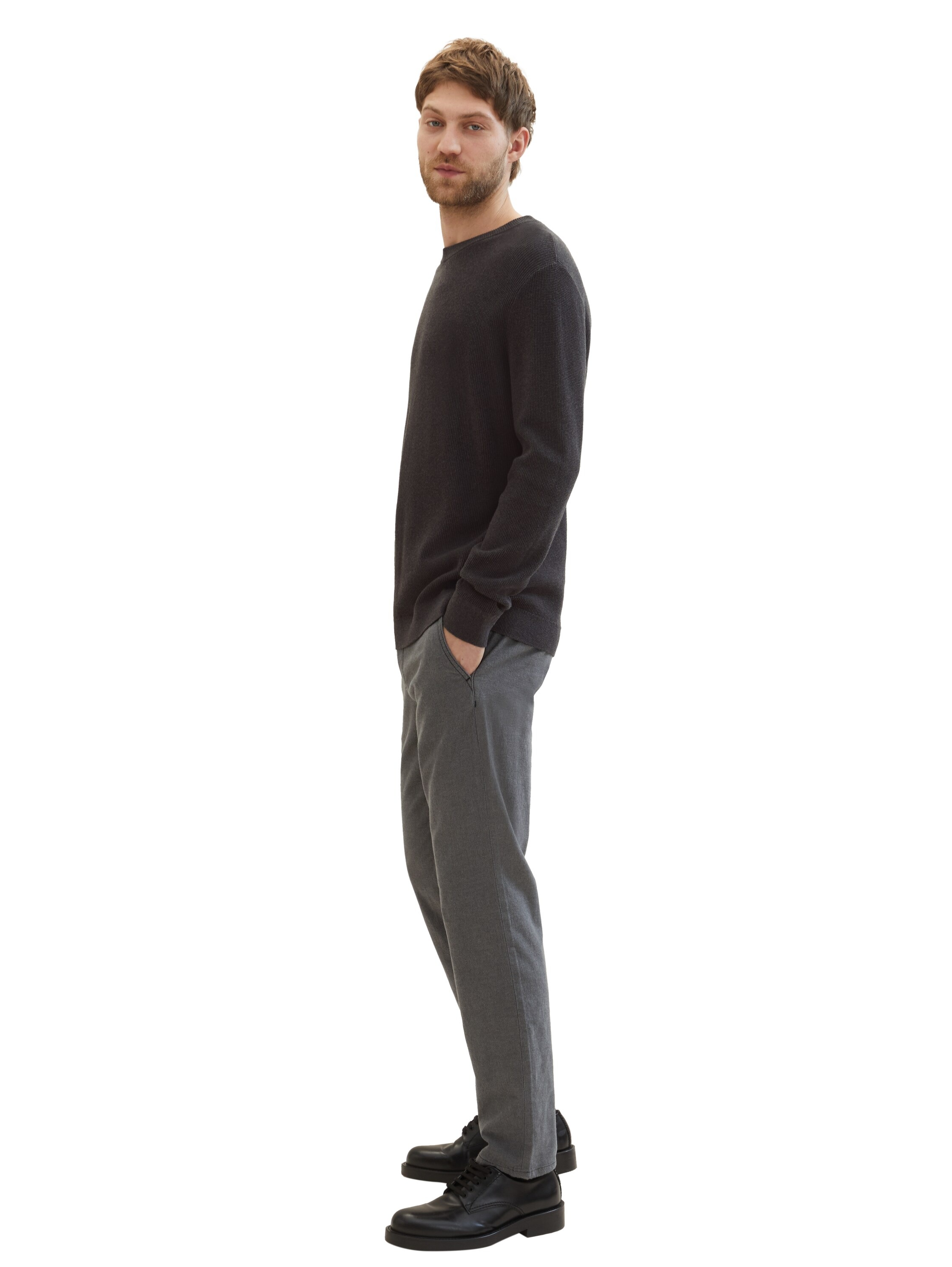 TOM TAILOR Chinohose, mit lässigem Look