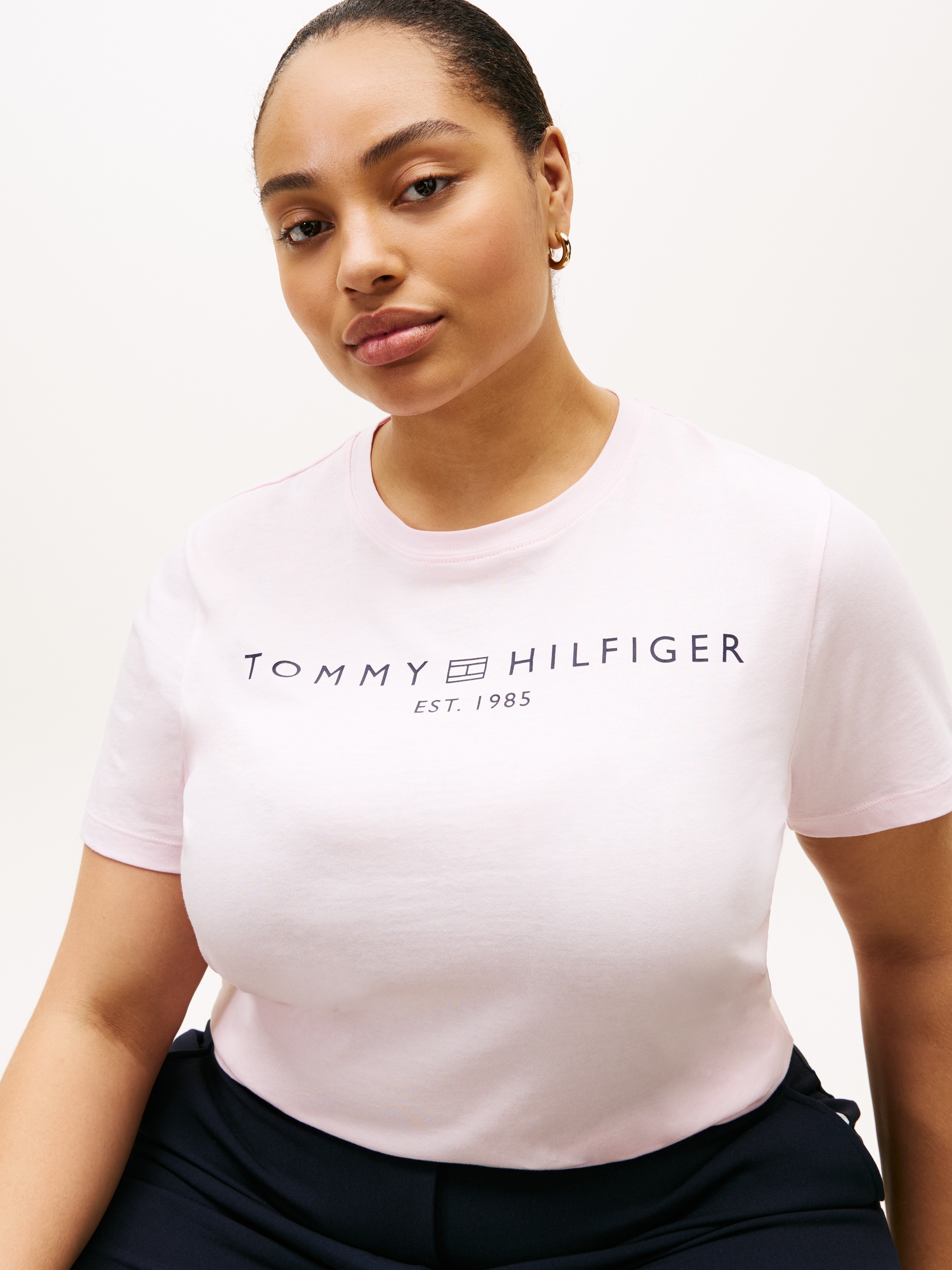 Tommy Hilfiger Curve T-Shirt "CRV REG CORP LOGO C-NK SS" in großen Größen günstig online kaufen
