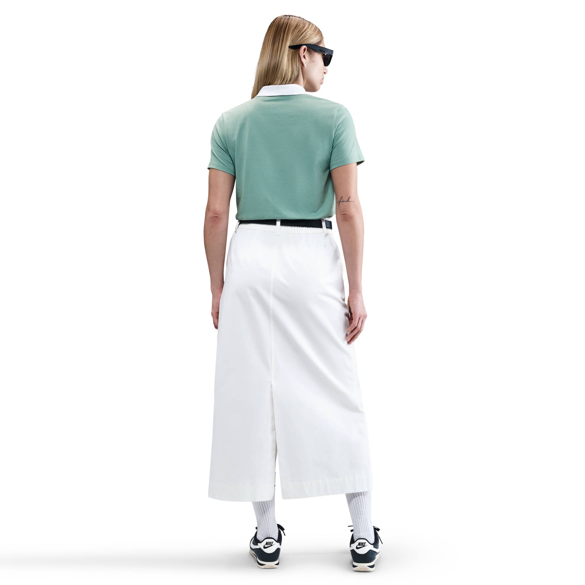 Nike Sportswear T-Shirt »Nike Sportswear Club Essentials Women's T-Shirt« 1 Stk.