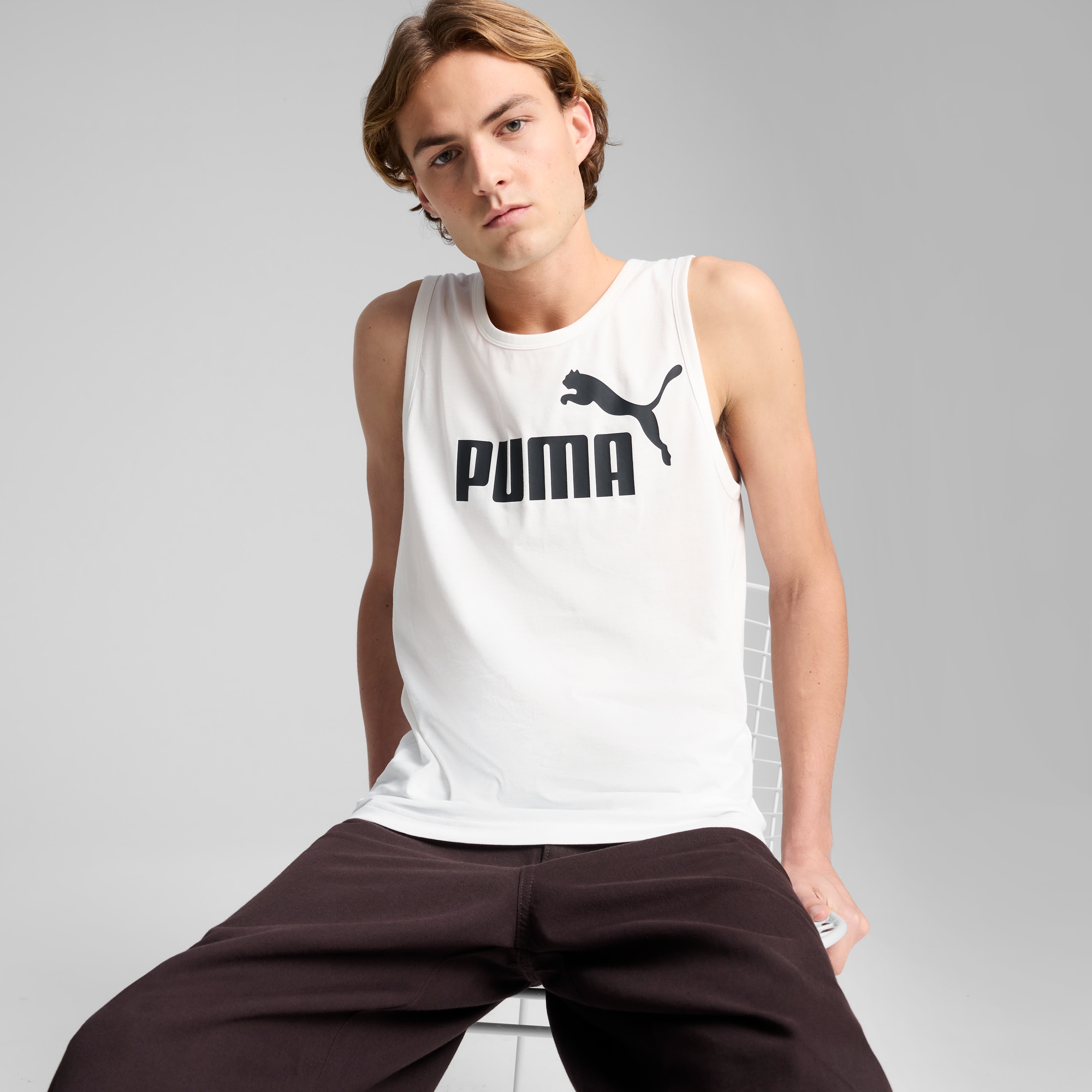 PUMA Tanktop "ESS NO. 1 LOGO TANK" Regular Fit, ärmellos, mit Rundhalsaussc günstig online kaufen