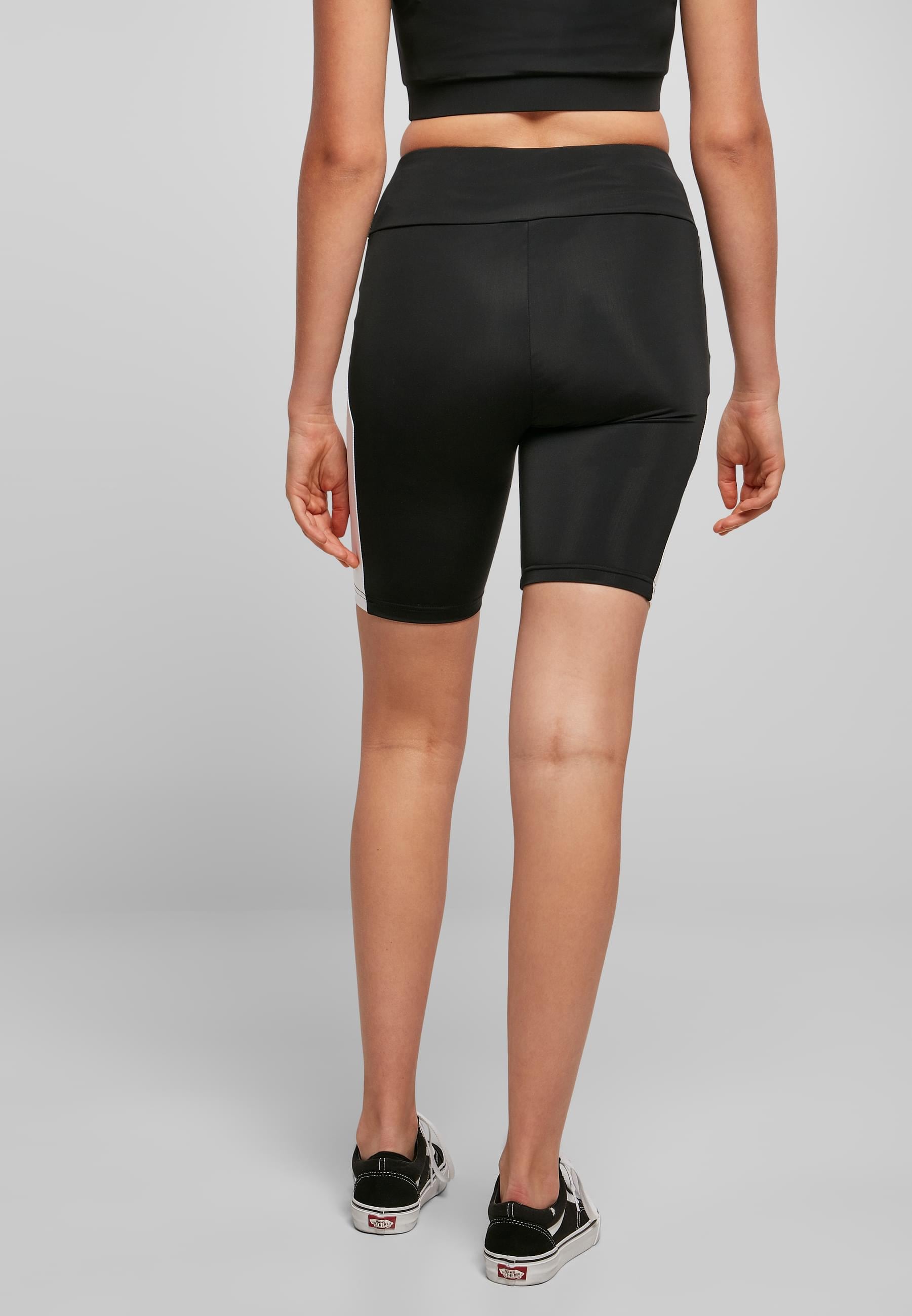 URBAN CLASSICS Radlerhose »Urban Classics Damen Ladies Color Block Cycle Shorts«, (1 tlg.)