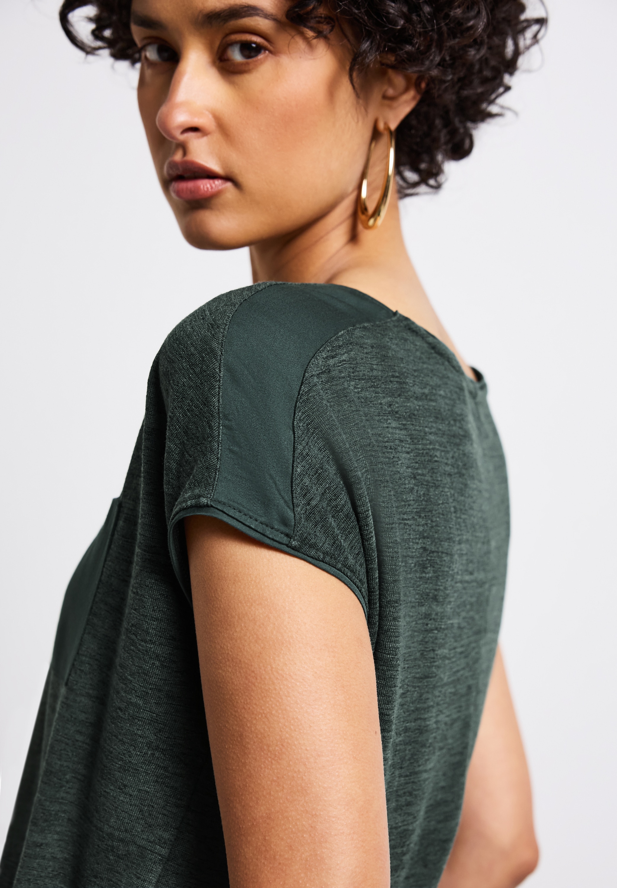 STREET ONE T-Shirt, im Leinen-Look und mit Brusttasche+ö