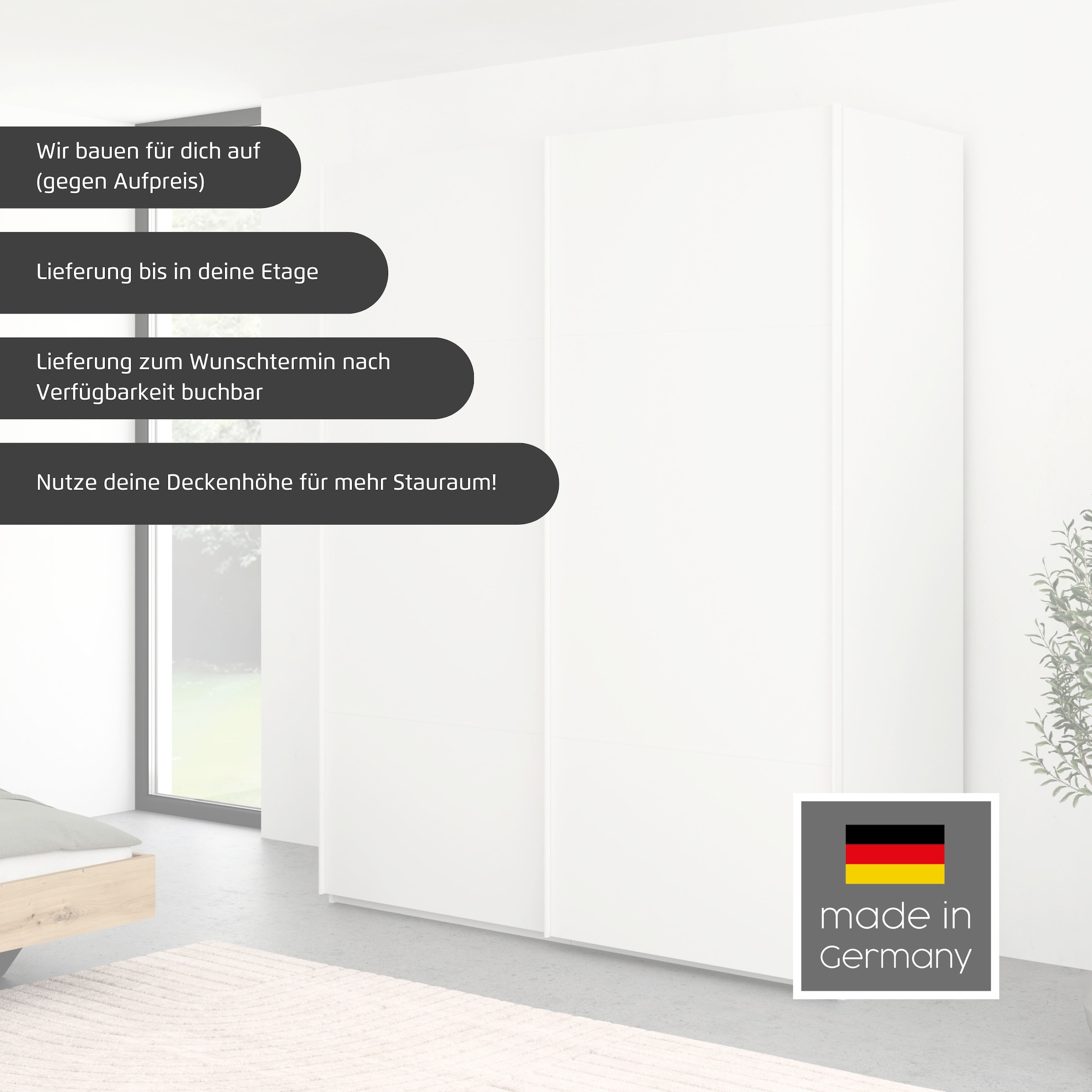 rauch Schwebetürenschrank »Kleiderschrank Schrank Garderobe Schlafzimmerschrank SCALE-TRIO«, edle dreigeteilte Front mit 2 Zierleisten Spiegelfront MADE IN GERMANY