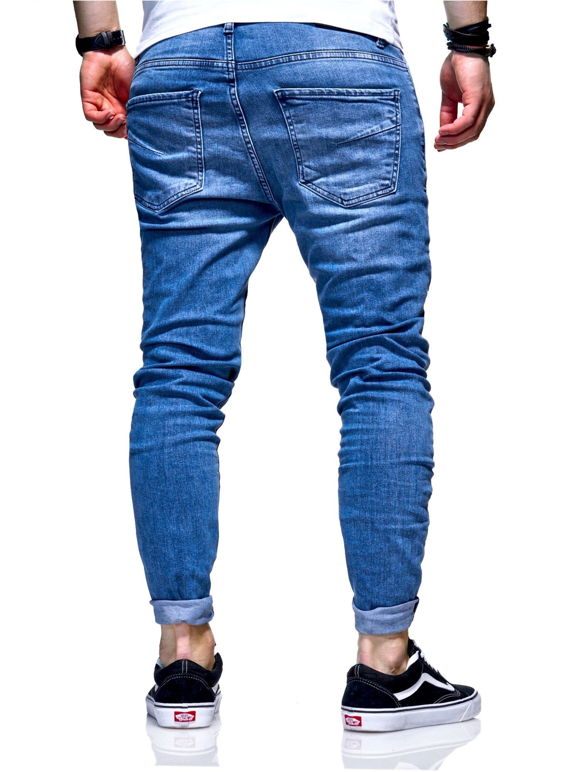 behype Slim-fit-Jeans »Dino«, mit tollen Used-Elementen