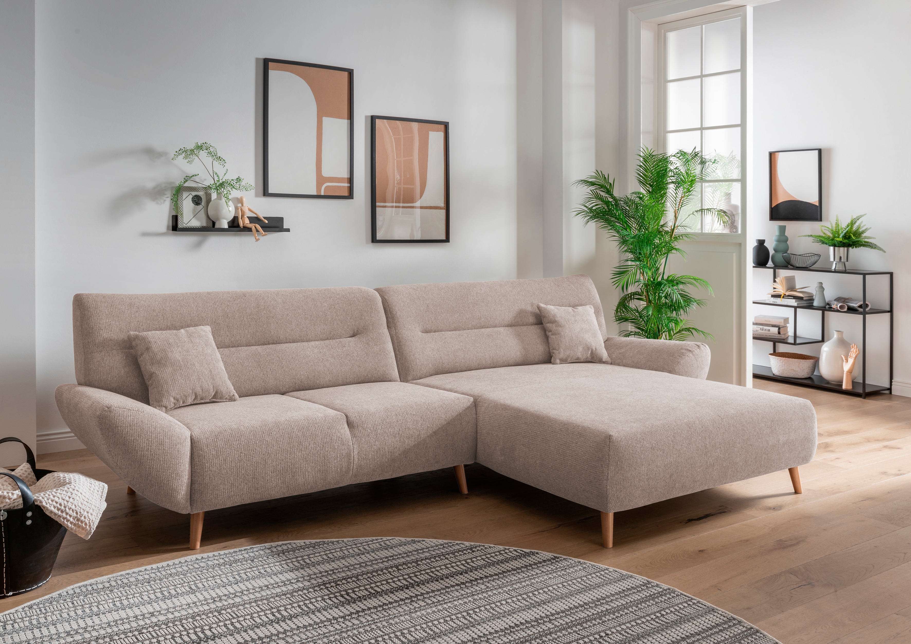Home affaire Ecksofa "Drago, elegant und zeitlos, komfortabel, Holzfuß, L-Form, Breite 290cm" frei im Raum stellbar, inkl. 2 Zierkissen