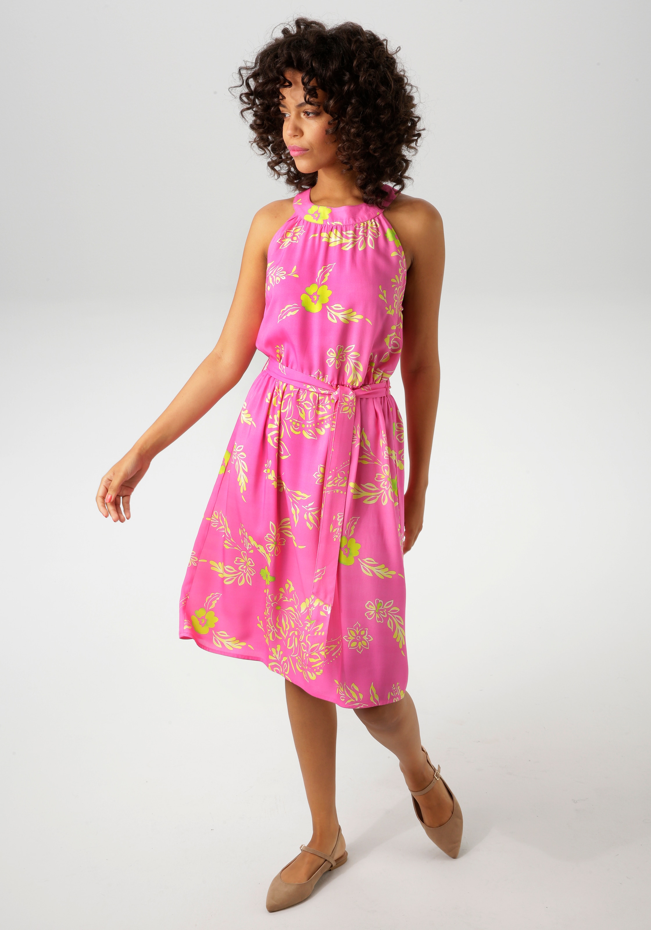 Aniston CASUAL Sommerkleid, mit farbenfrohen, grafischen Blumendruck