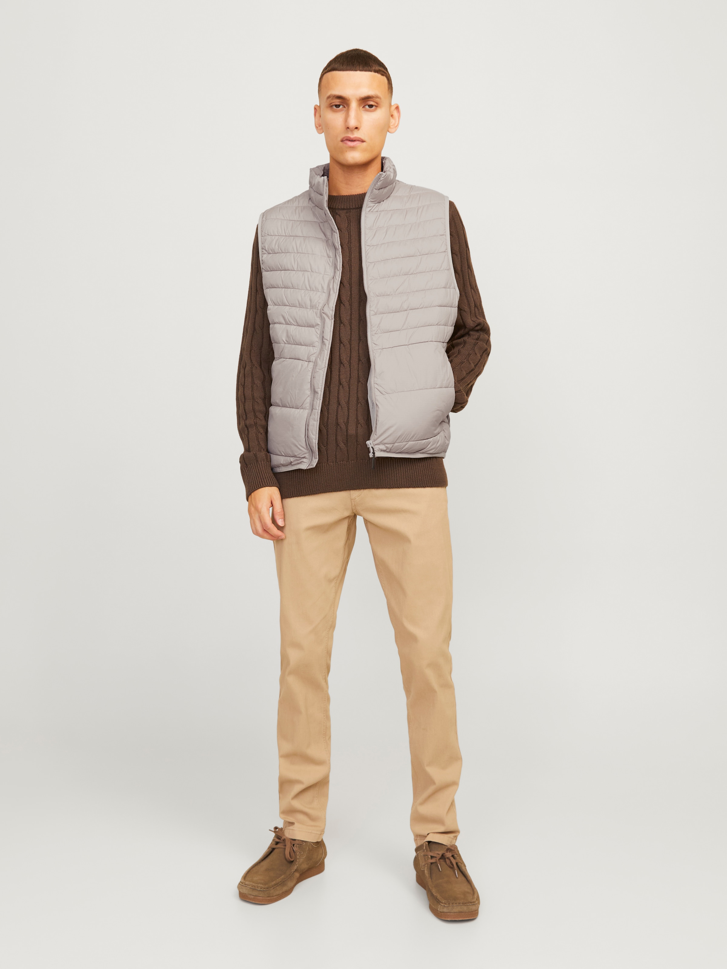 Jack & Jones Steppweste »JJESTATE  Praktische Weste mit Beutel, ideal für unterwegs« unifarben, modisch, regular fit, Polyester