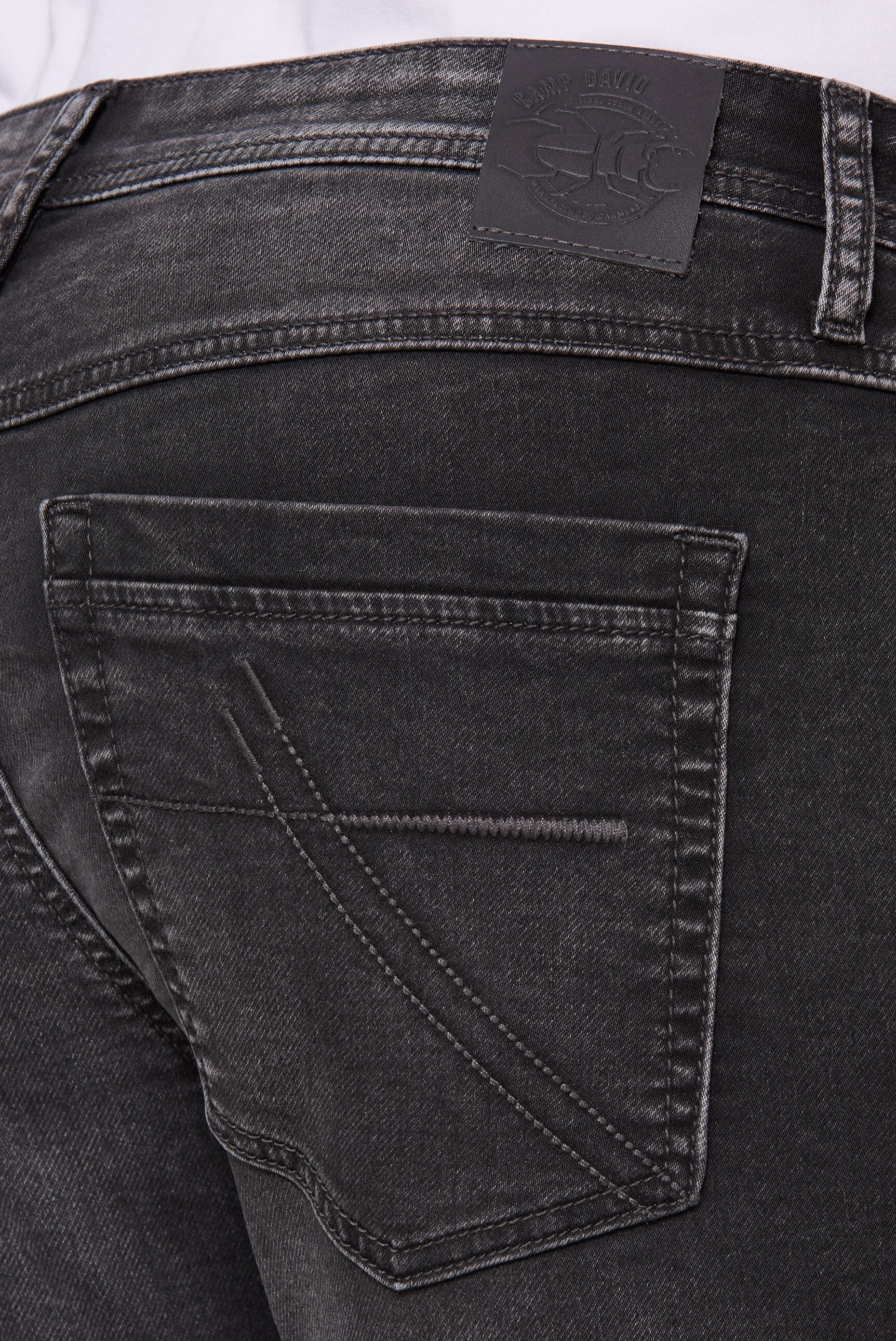 CAMP DAVID Jeansshorts, mit Turn-Up Saum