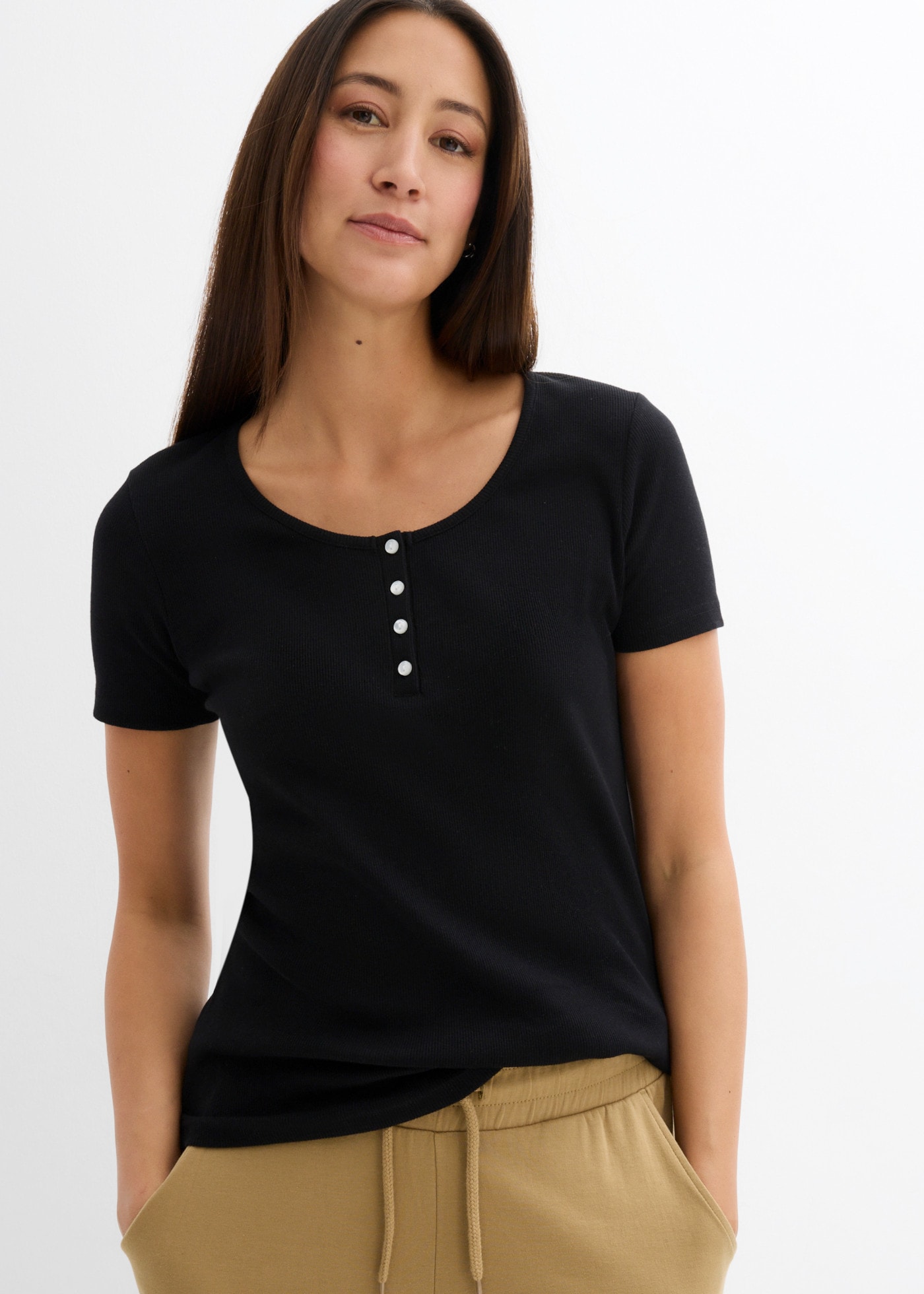 bonprix Henleyshirt aus Baumwolle mit Elasthan, schmale Passform, Kurzarm-Design