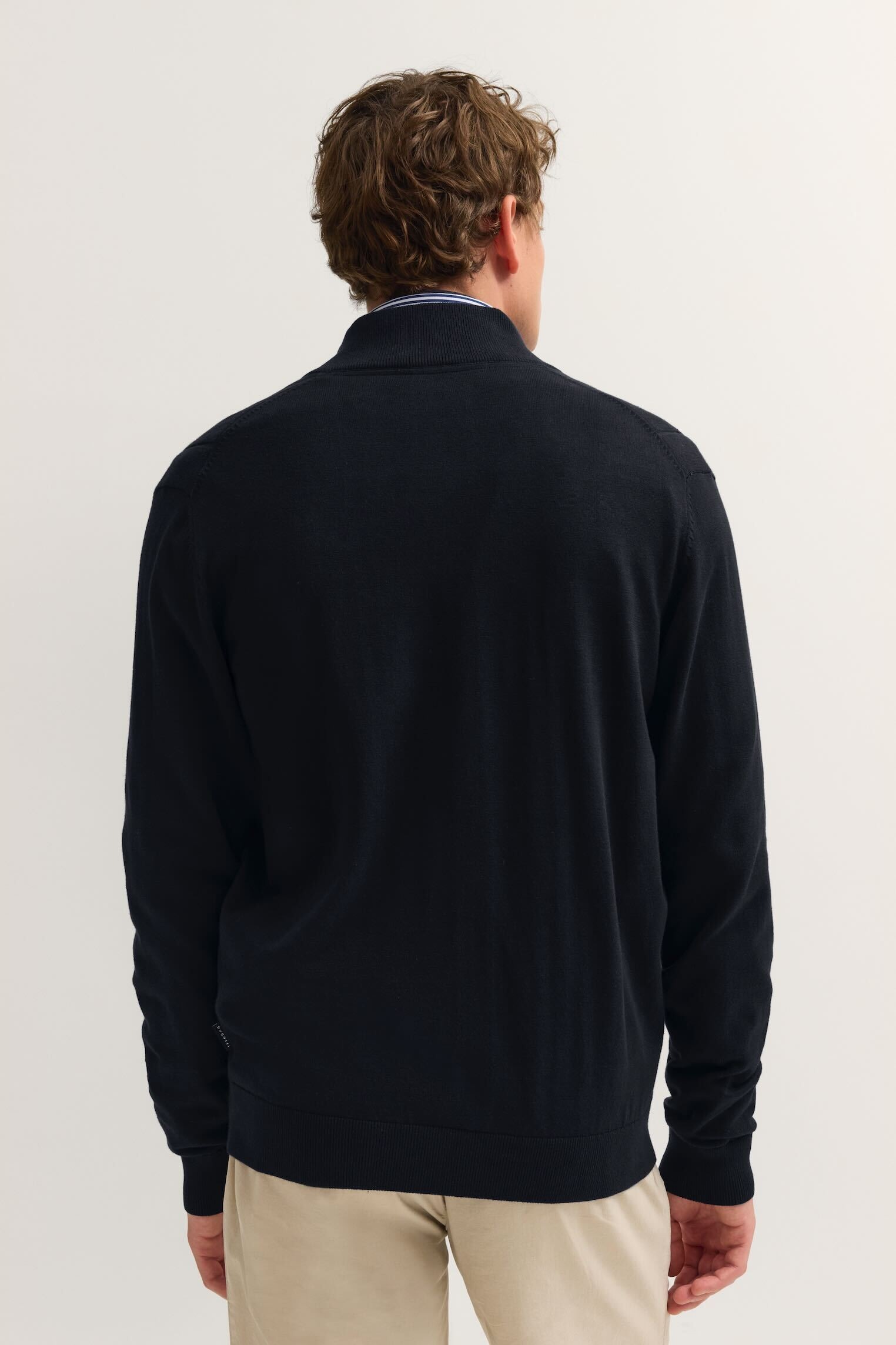 bugatti Strickjacke "Regular Fit" mit Streifen in 3D-Optik günstig online kaufen