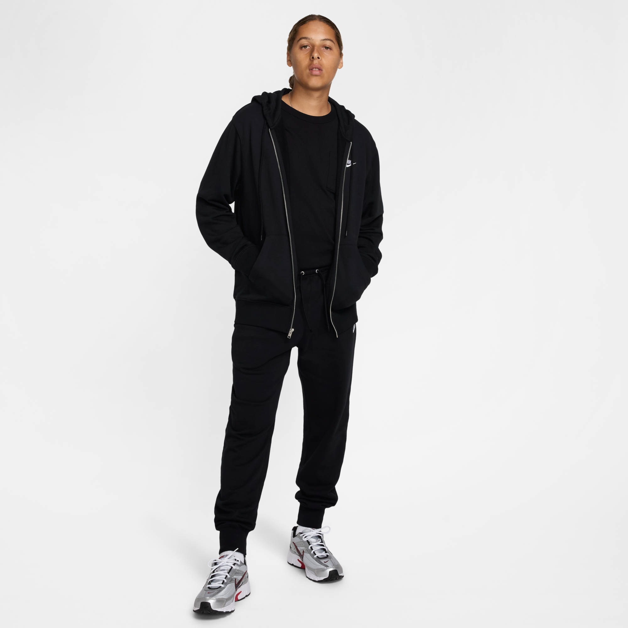 Nike Sportswear Sporthose »Nike Club Men's French Terry Joggers«  sportlicher Stil, für vielseitige sportliche Aktivitäten und Freizeit