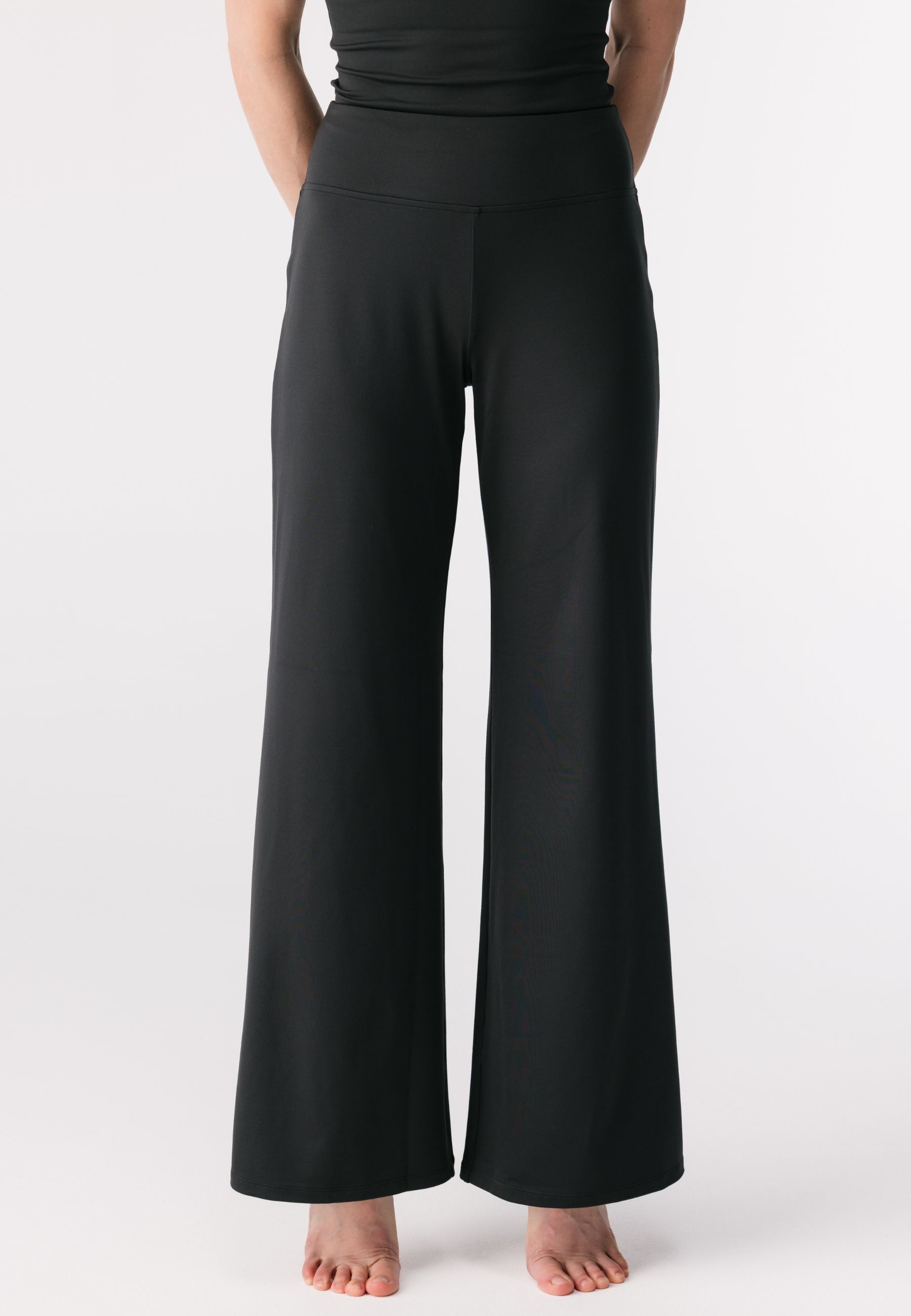 GIRLFRIEND COLLECTIVE Leggings »Girlfriend Collective Jada Straight Leg Pant«