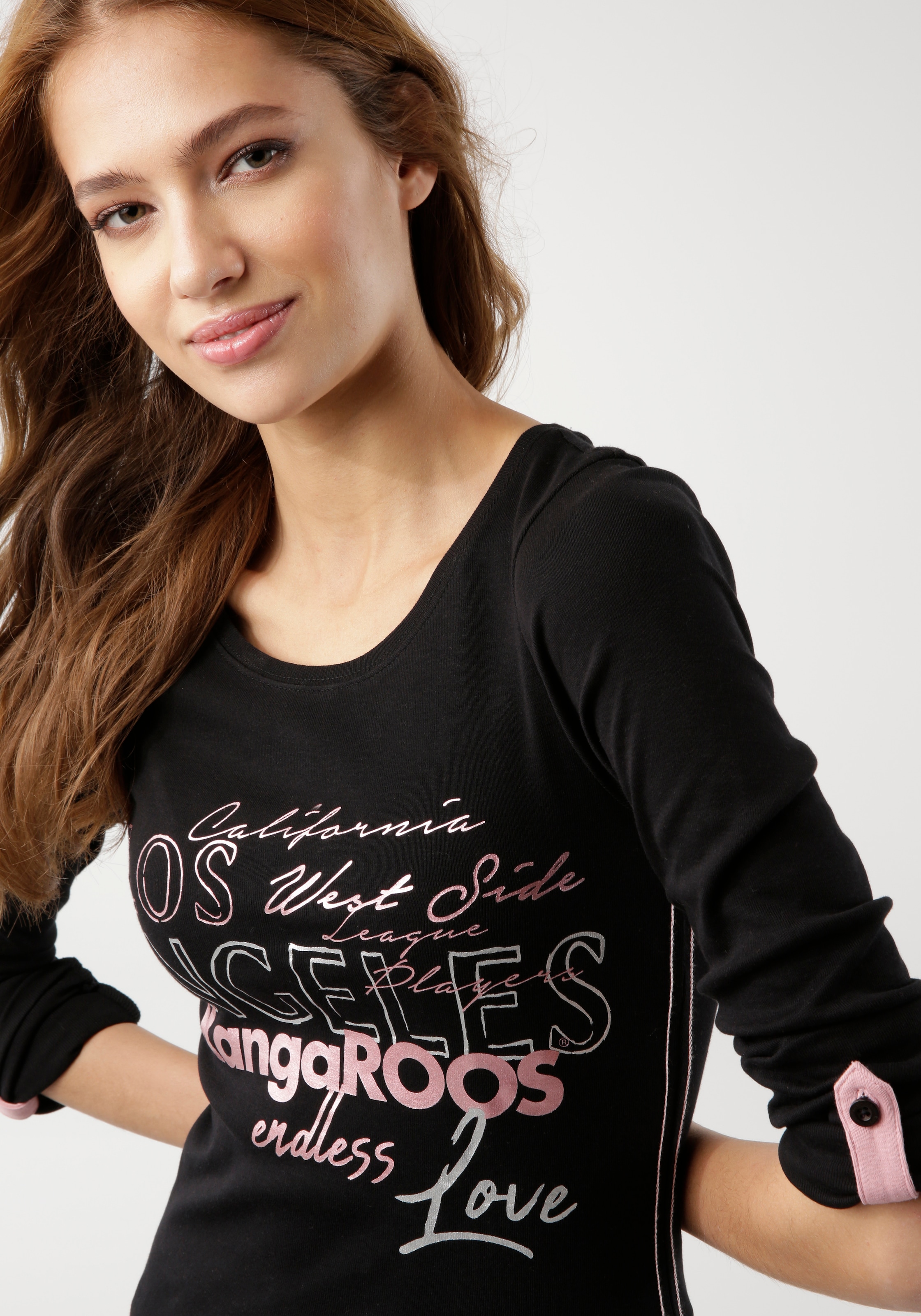 KangaROOS & großem Logo-Print Krempelärmeln Langarmshirt mit