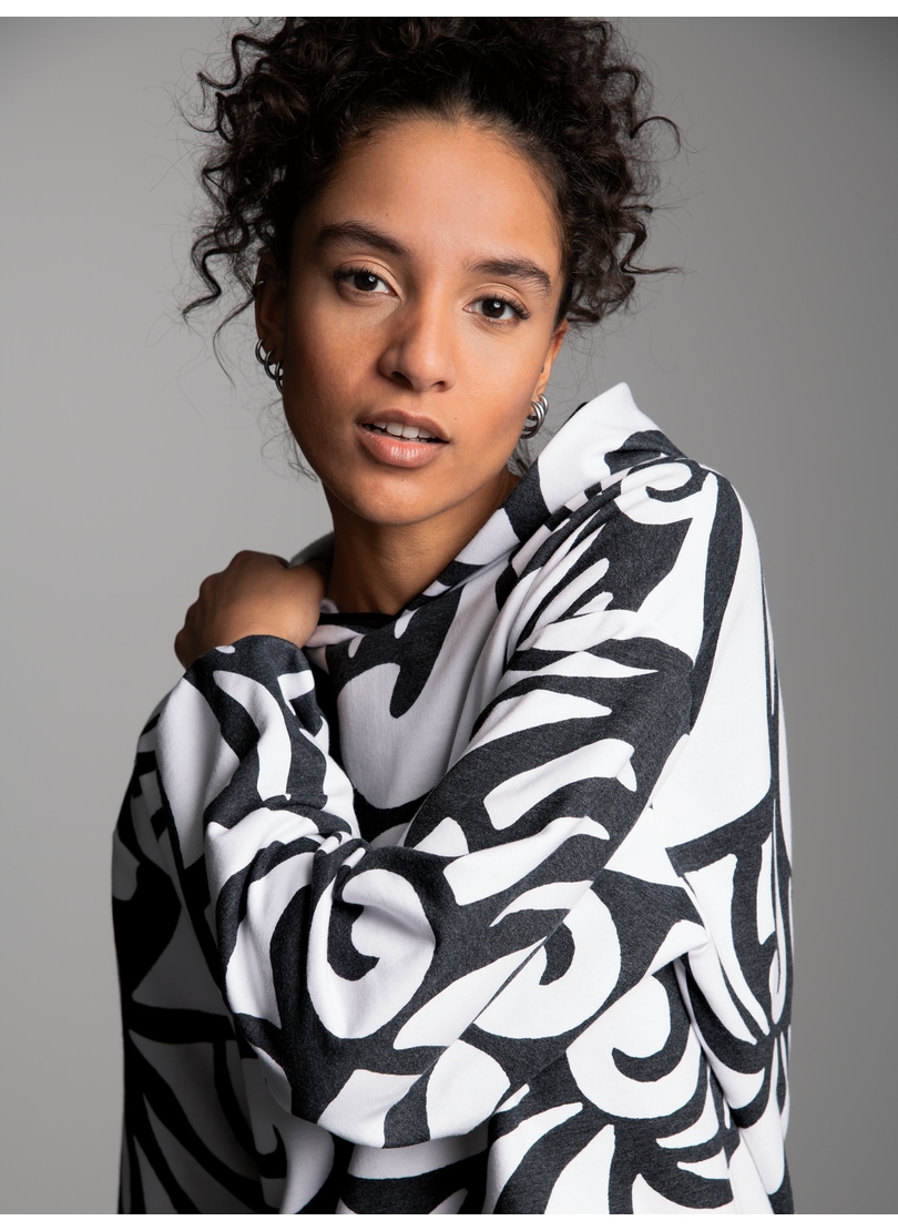 Trigema Kapuzensweatshirt "TRIGEMA Hoodie mit abstraktem Allover-Print" günstig online kaufen