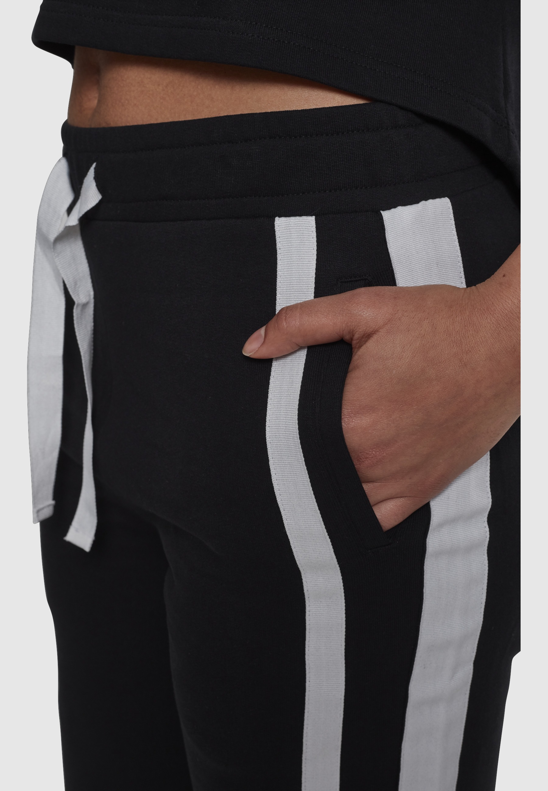 URBAN CLASSICS Culotte »Urban Classics Damen Ladies Taped Terry Culotte«