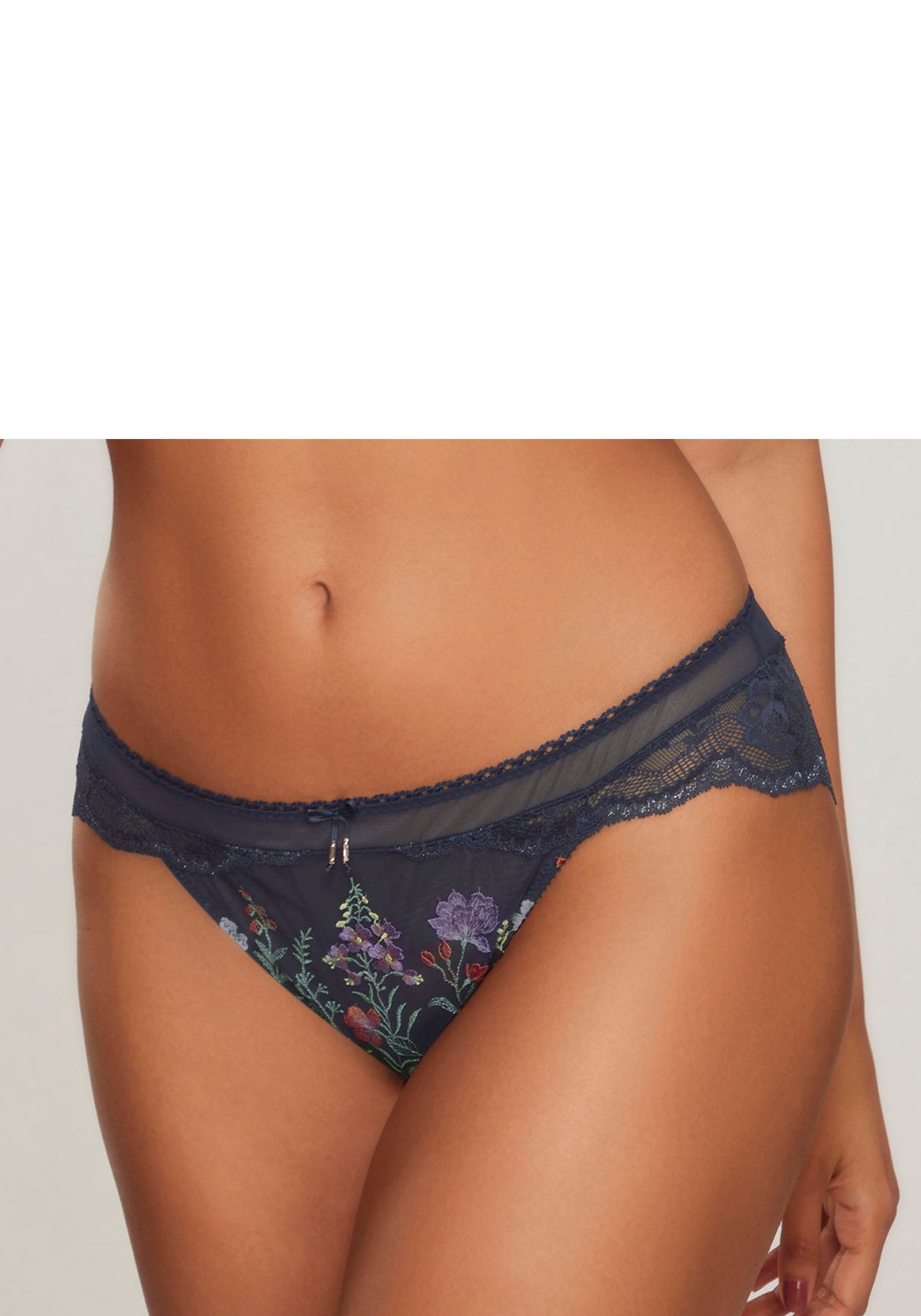 Slip, mit bunten Blumen aus feiner Stickereispitze