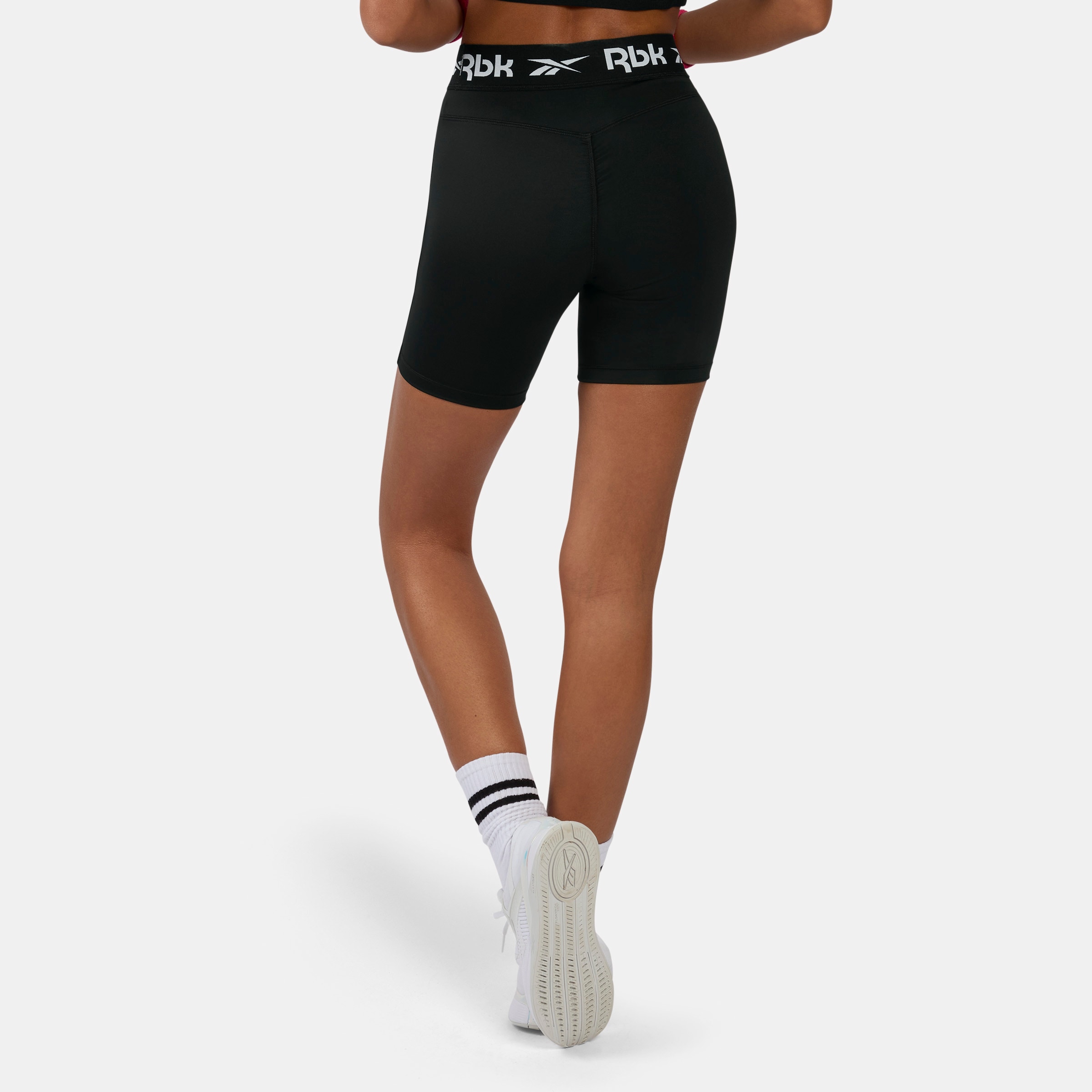 Reebok Trainingsshorts »ID TRAIN RUCHED BIKER SHORTS«  aus Polyester und Elasthan, bequeme Passform, in den Größen XS bis XXL
