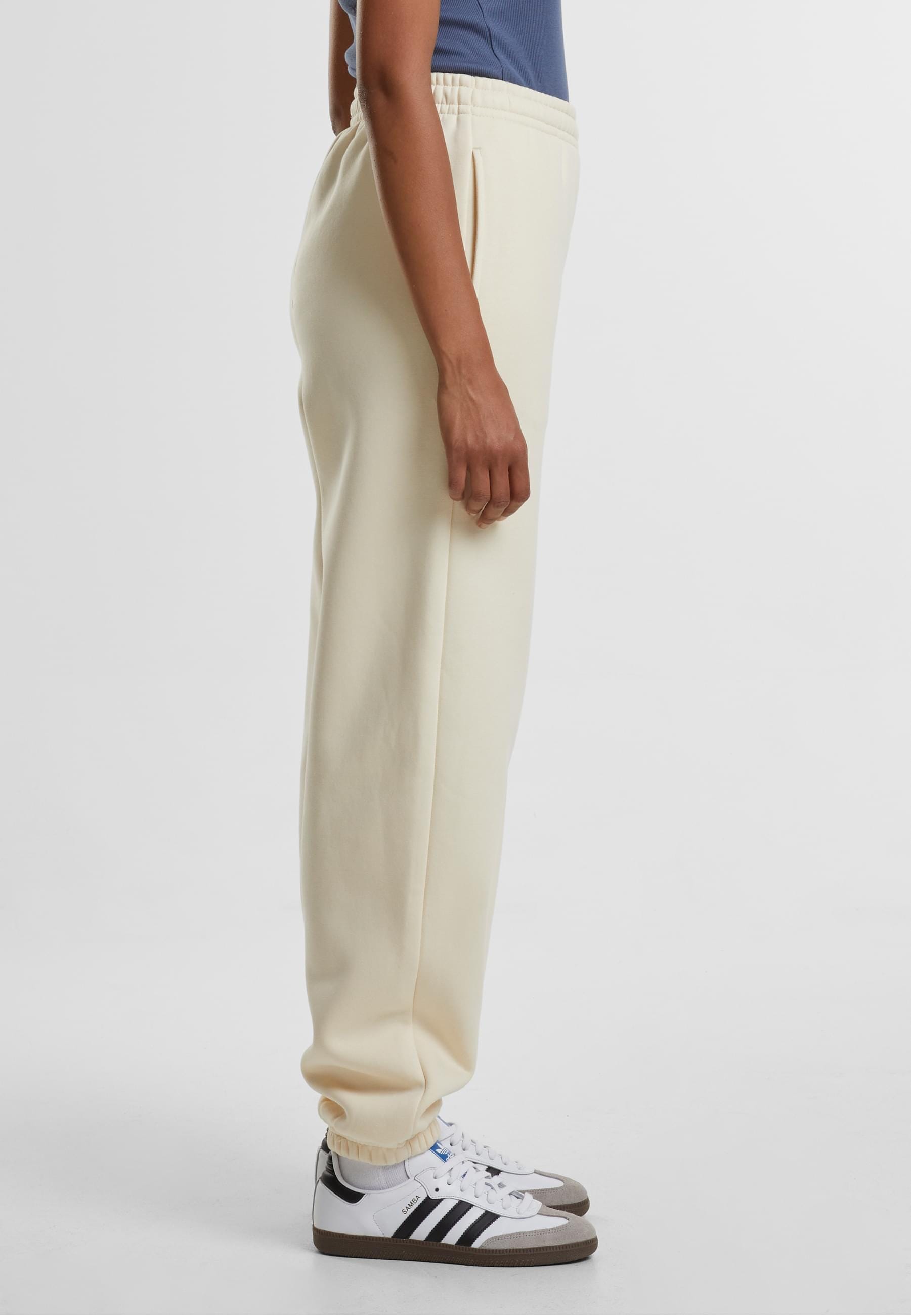 URBAN CLASSICS Jogginghose »Urban Classics Ladies Fluffy Sweatpants«, (1 tlg.)